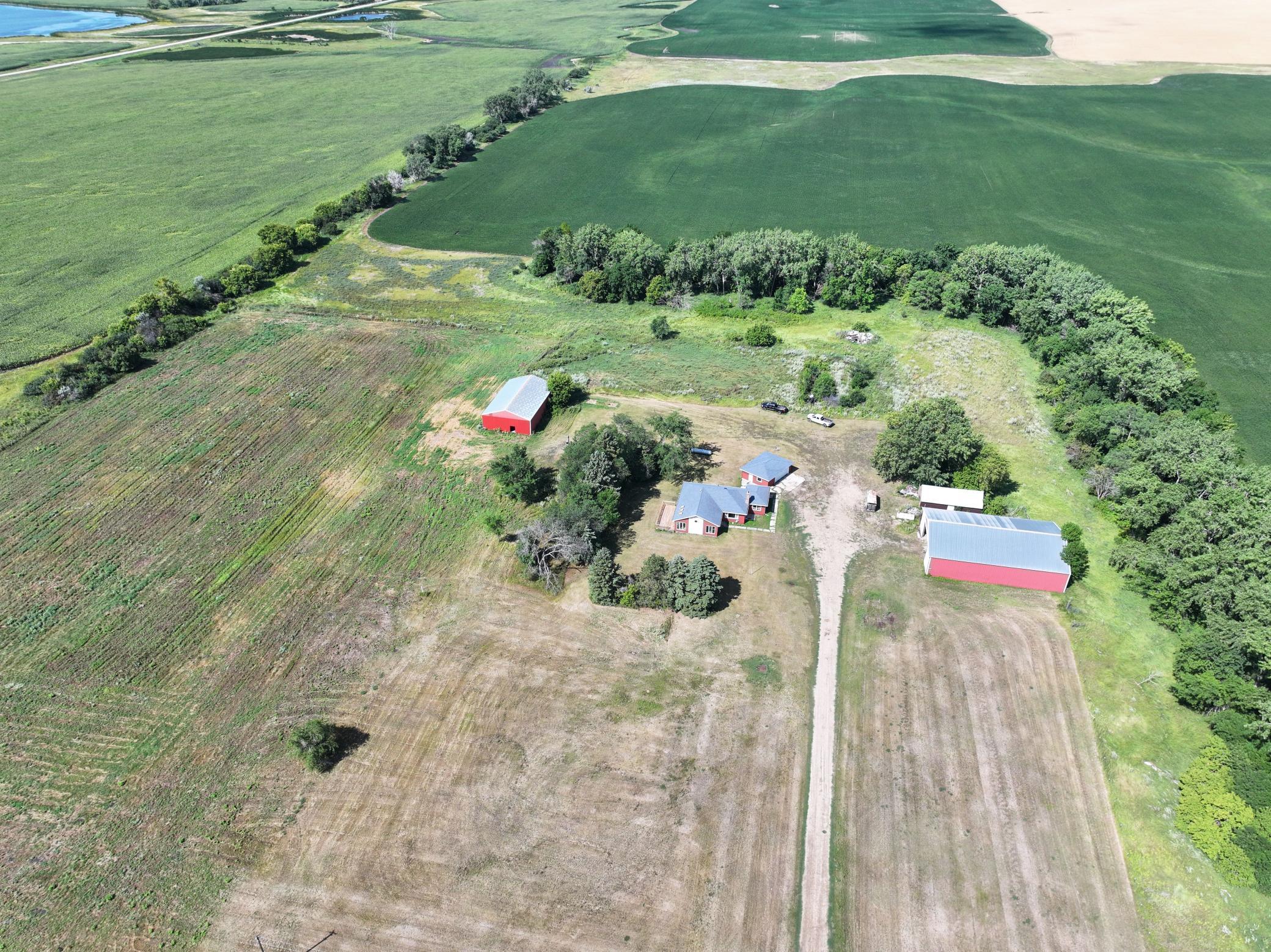 main property photo 4