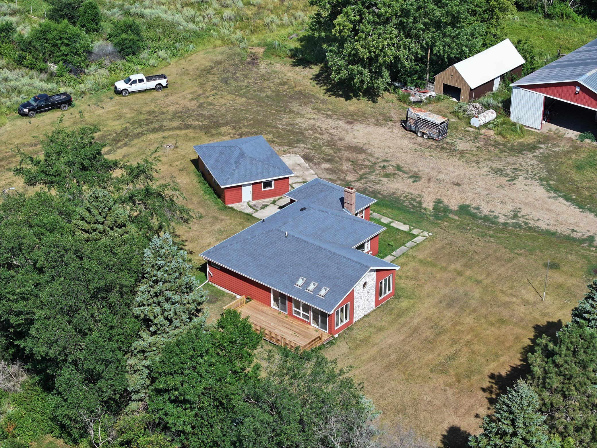 main property photo 8