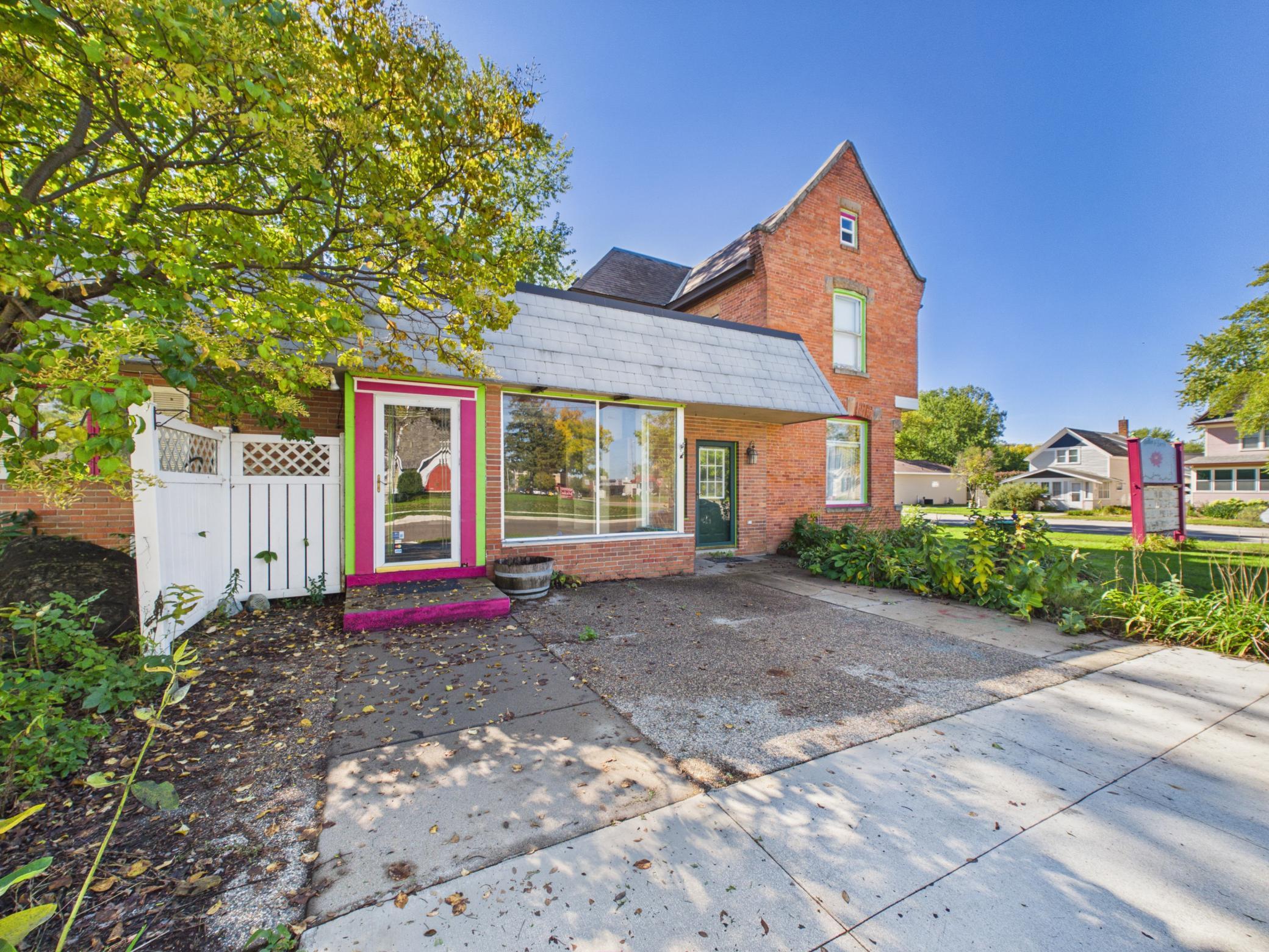 main property photo 11