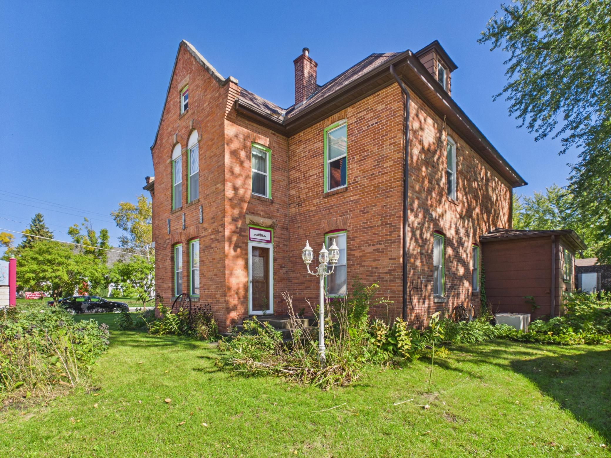 main property photo 3