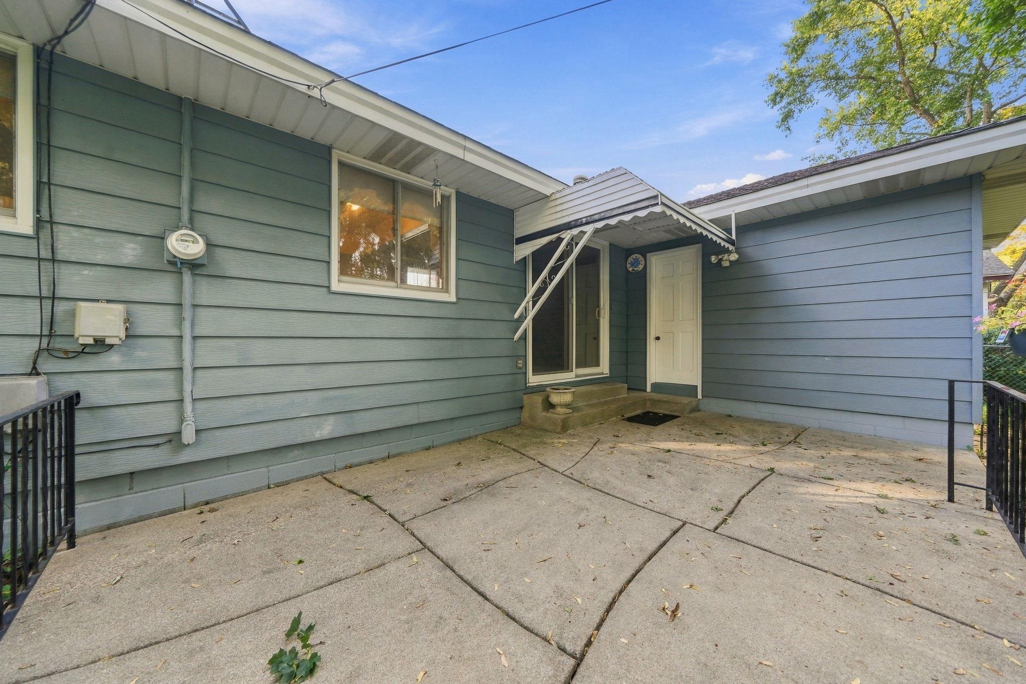main property photo 47