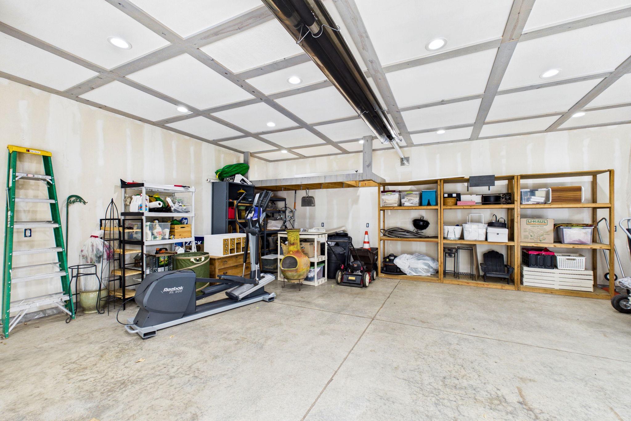 main property photo 58