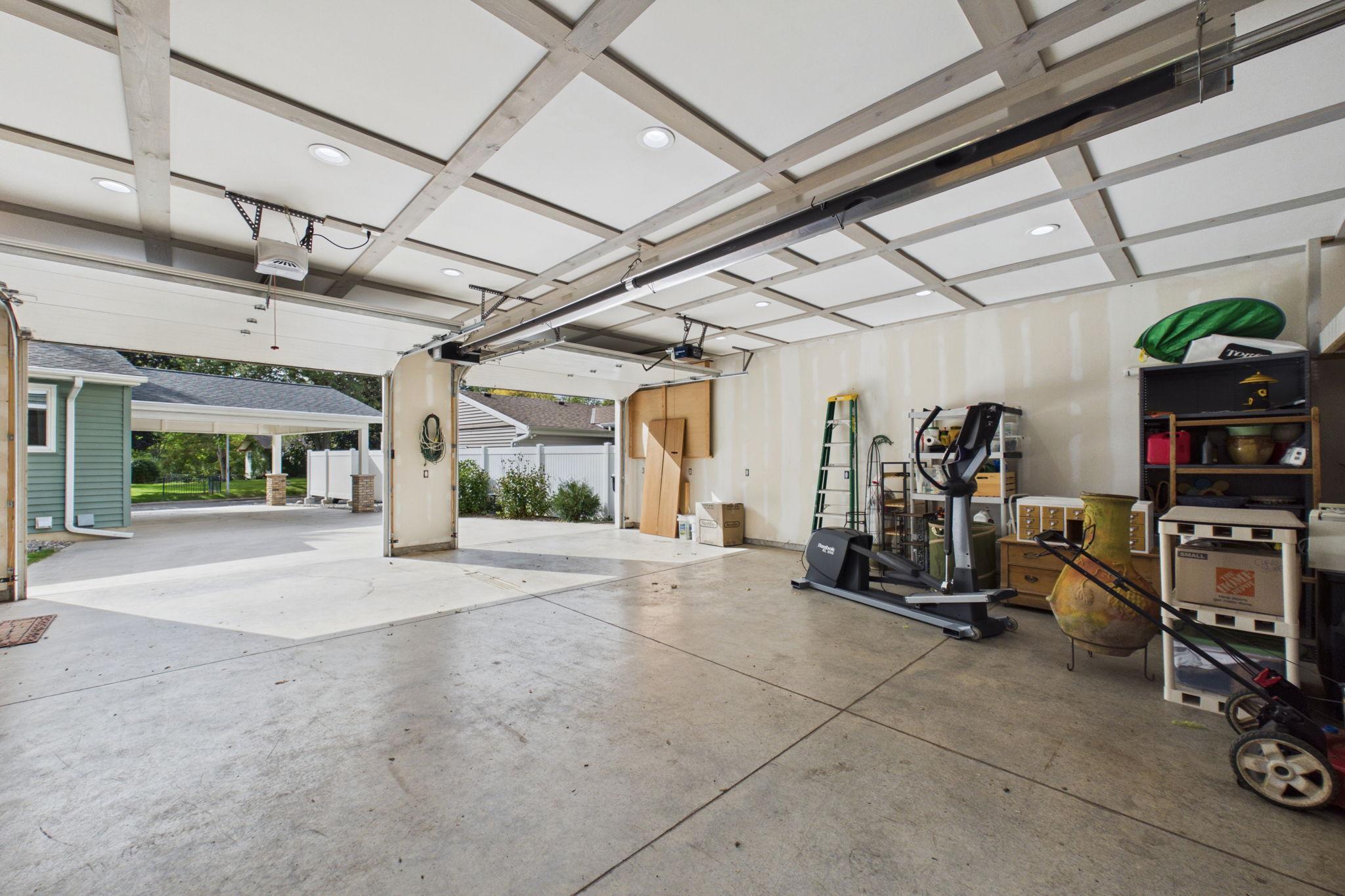 main property photo 59