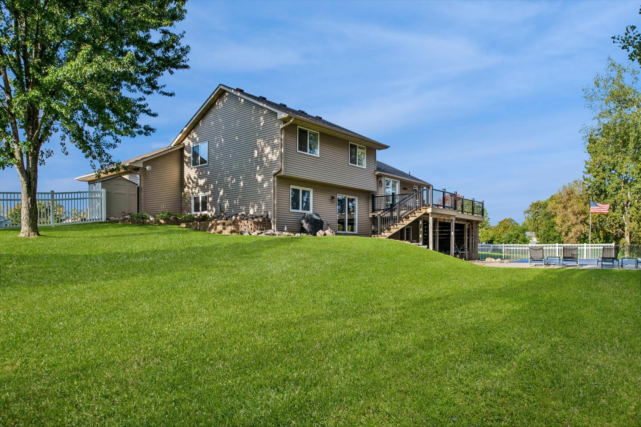 main property photo 38