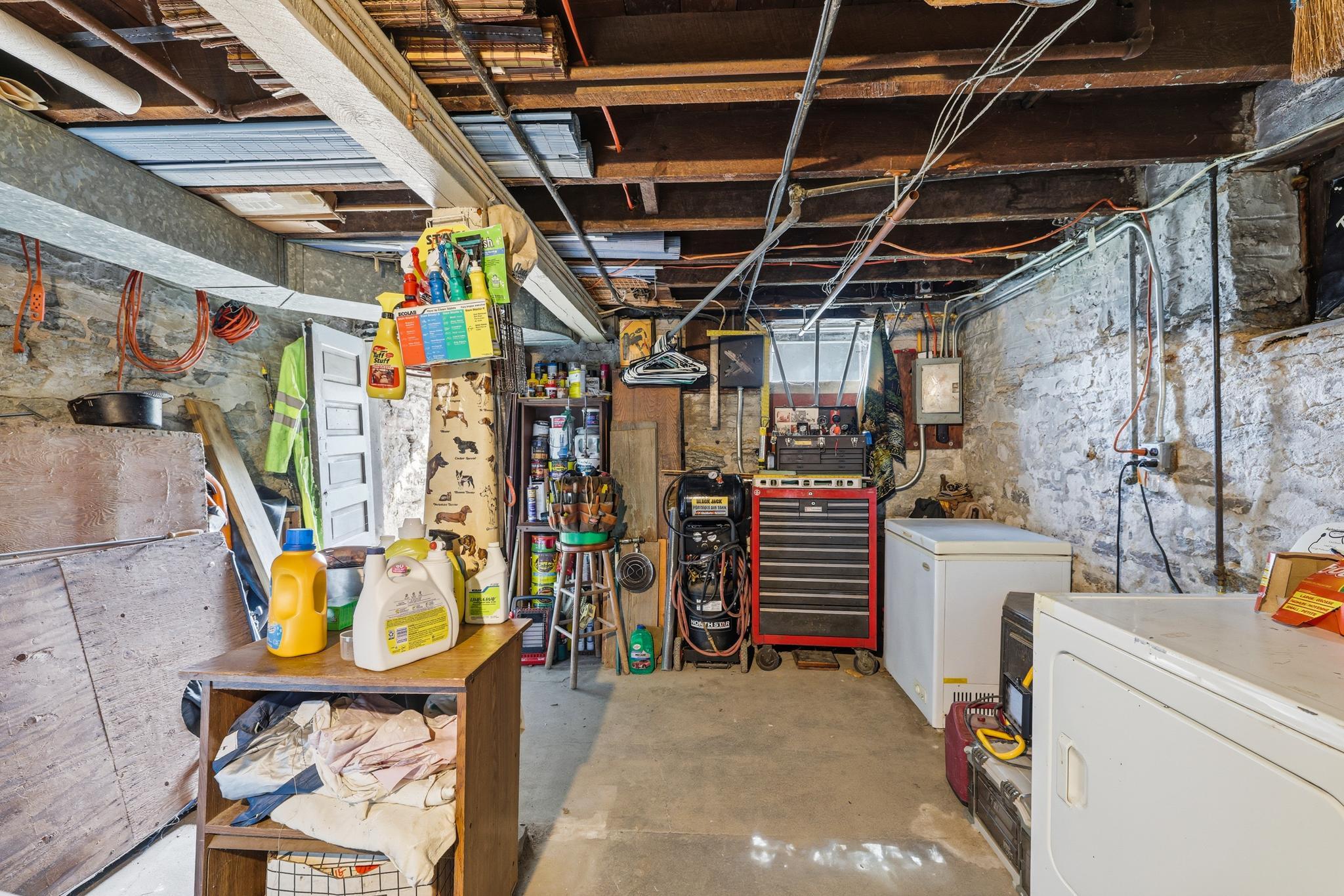 main property photo 37