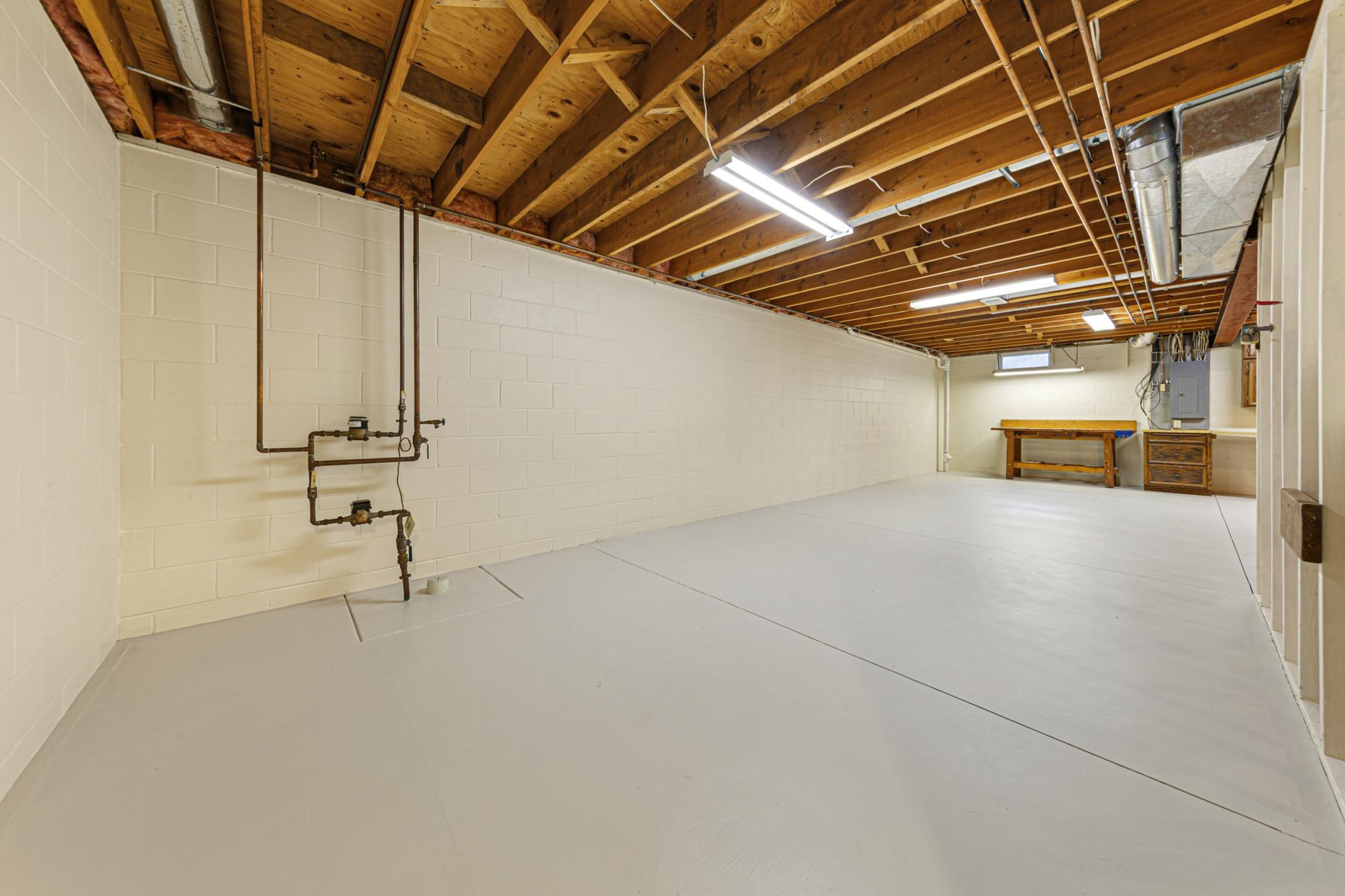 main property photo 60