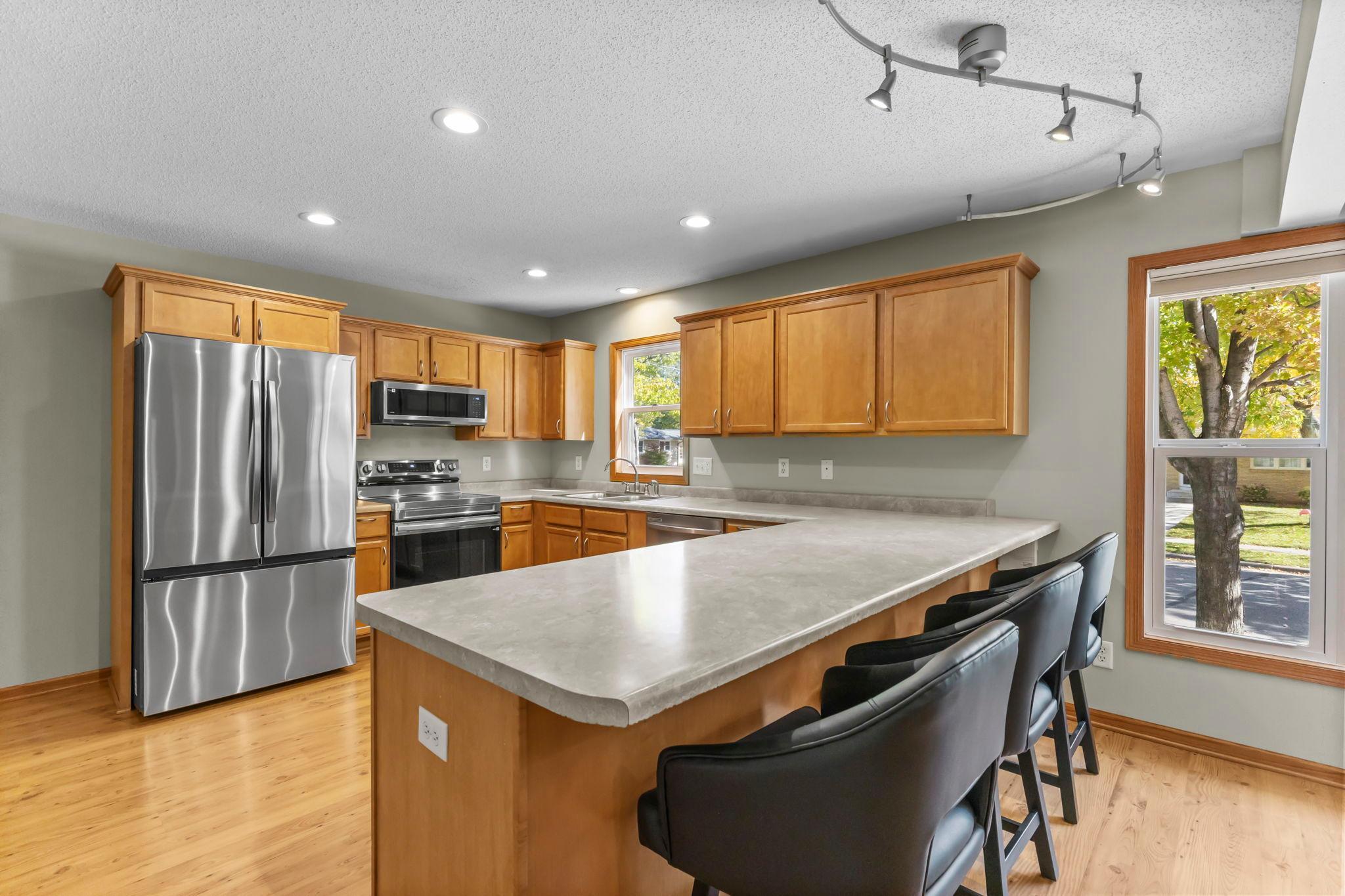 main property photo 14