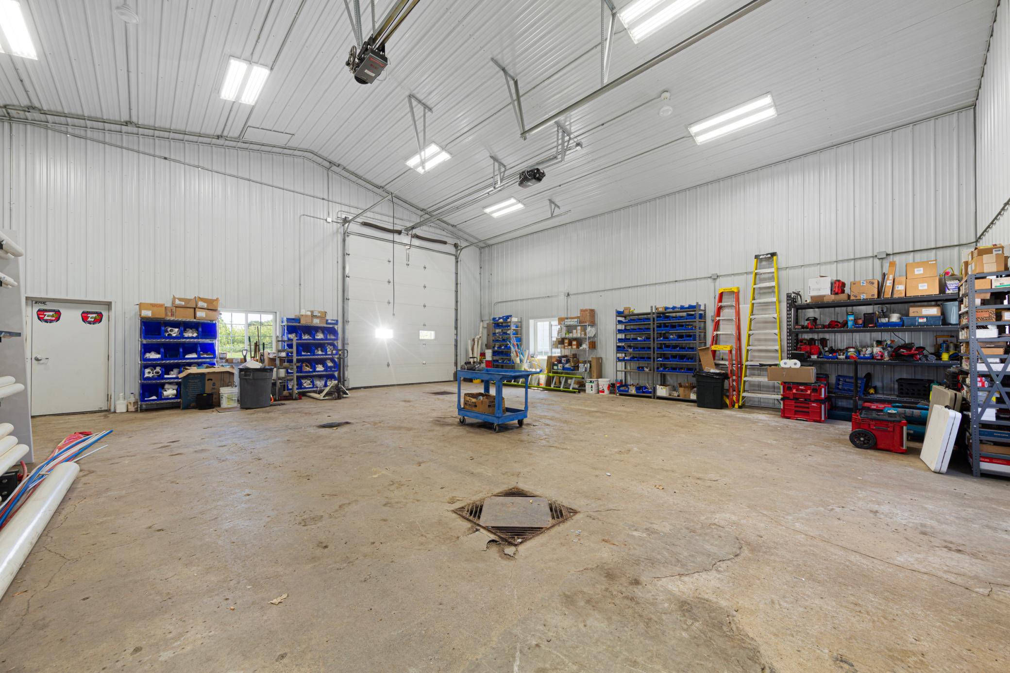main property photo 11