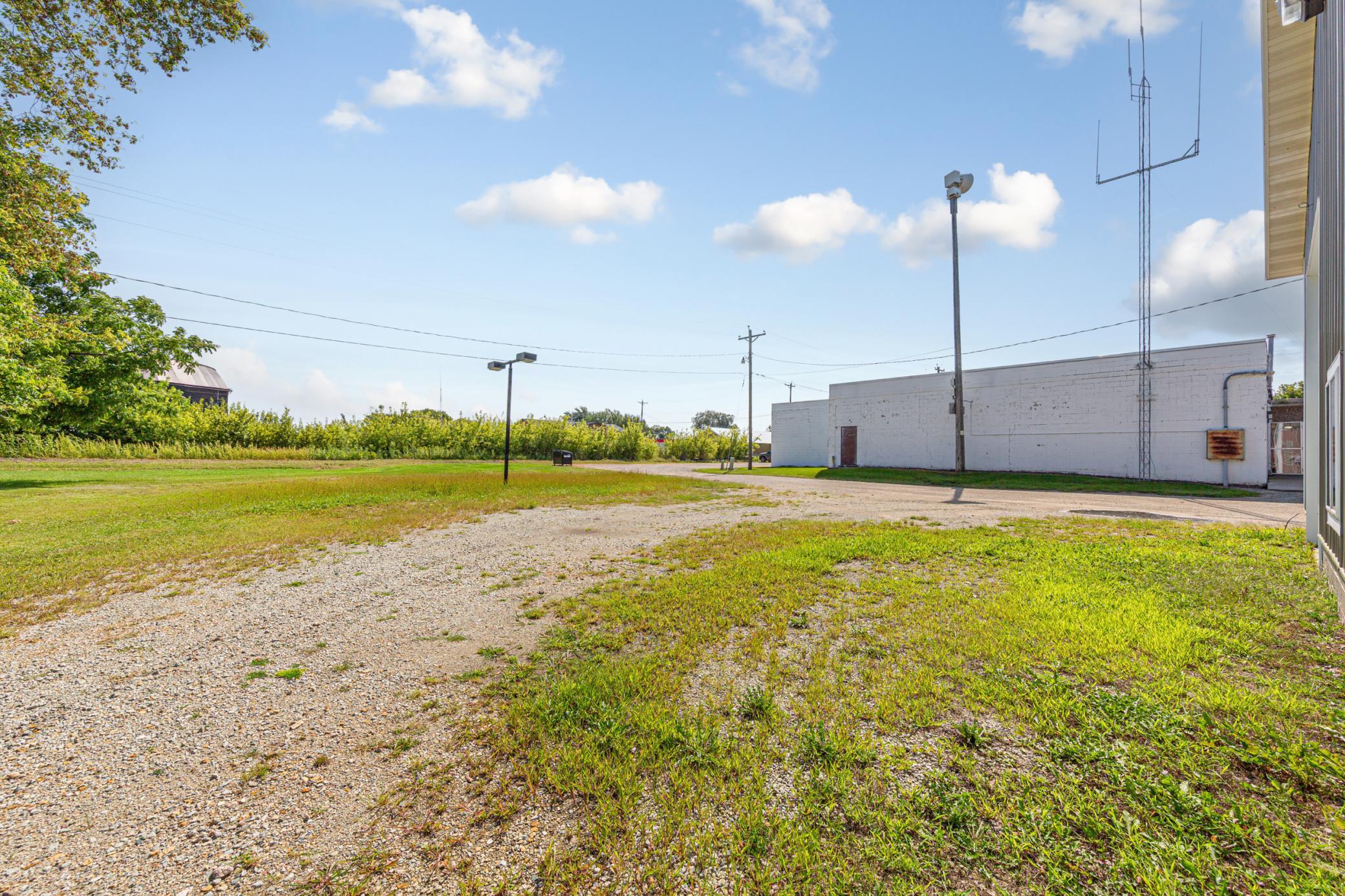 main property photo 7