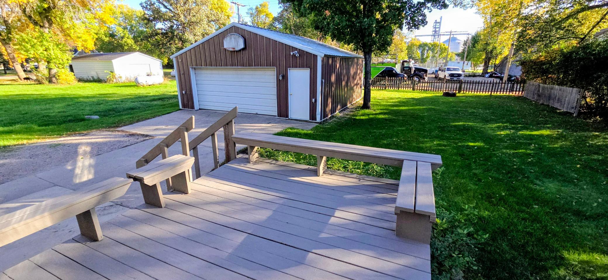 main property photo 8