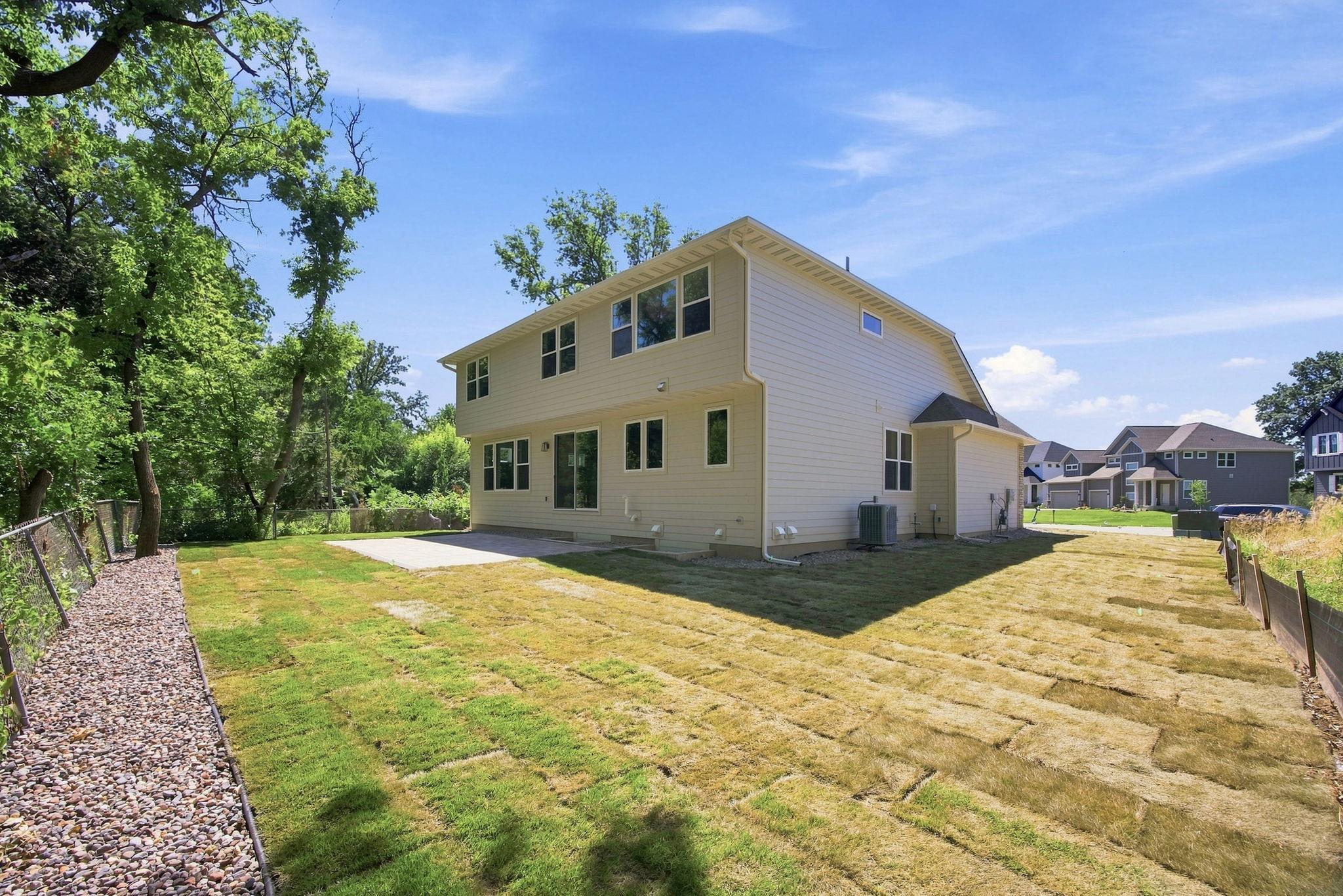 main property photo 47