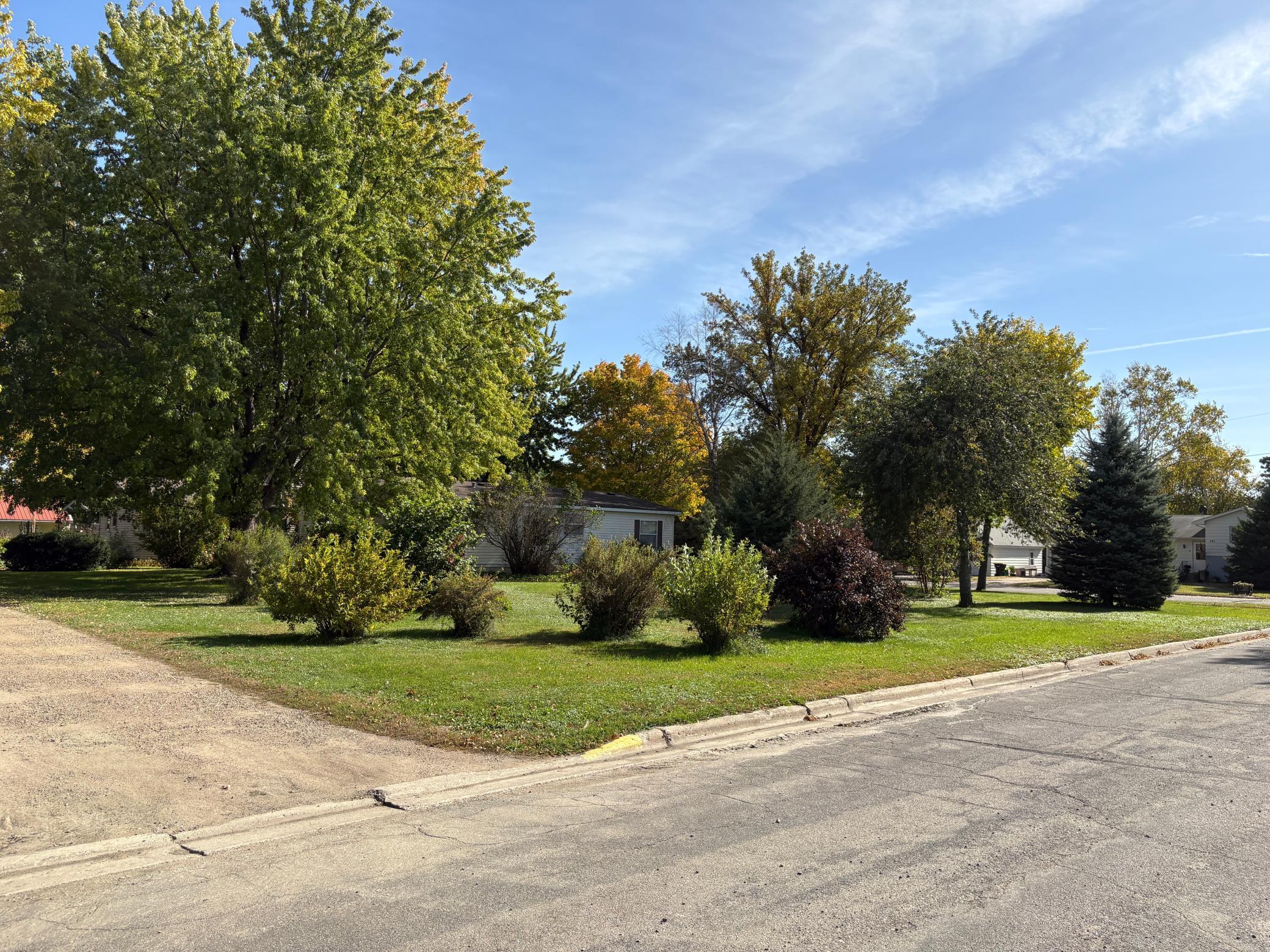main property photo 12