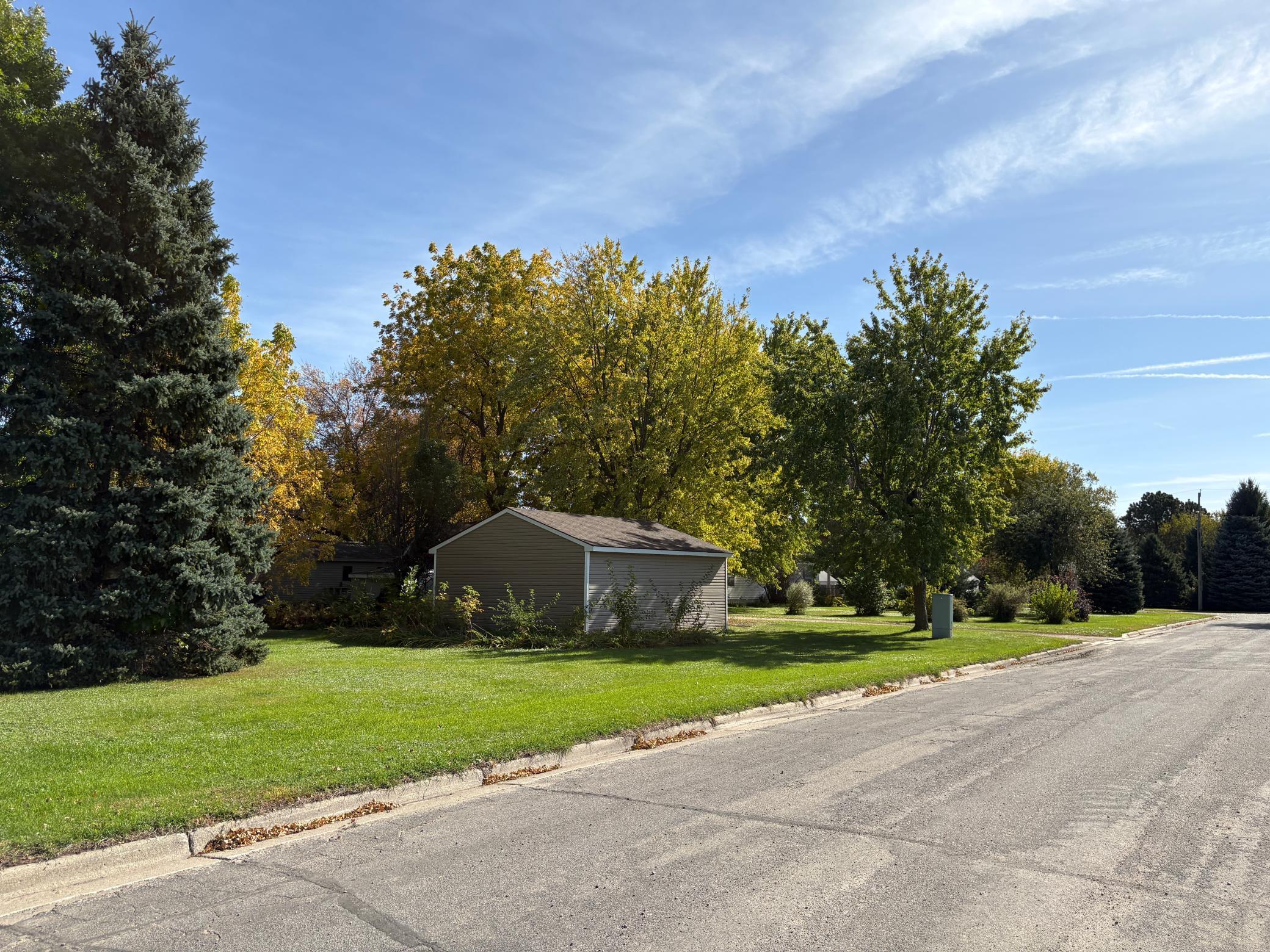 main property photo 13