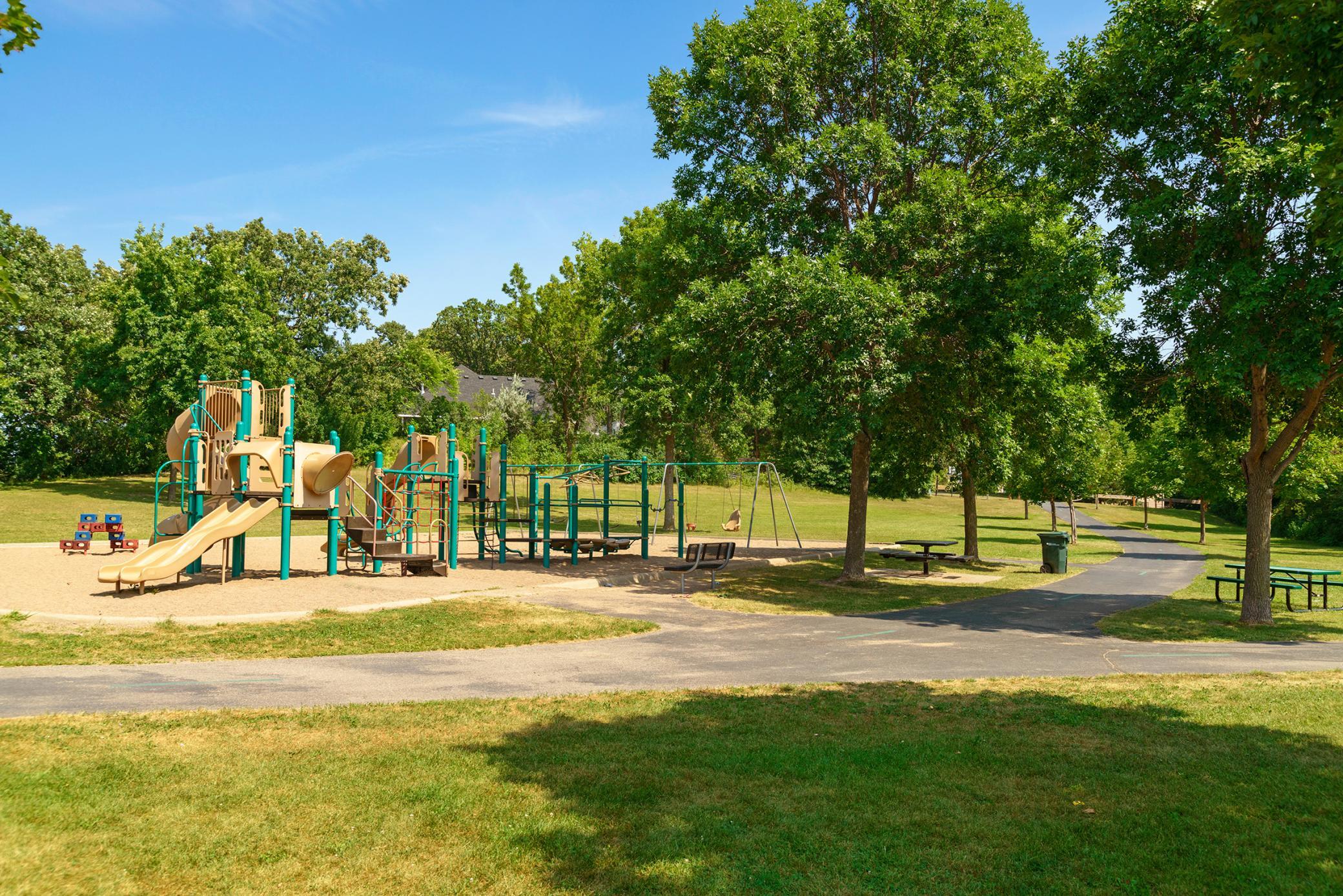 main property photo 40