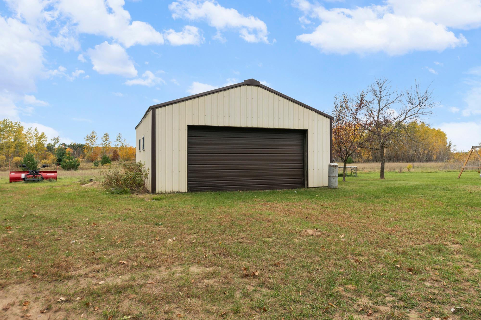 main property photo 59