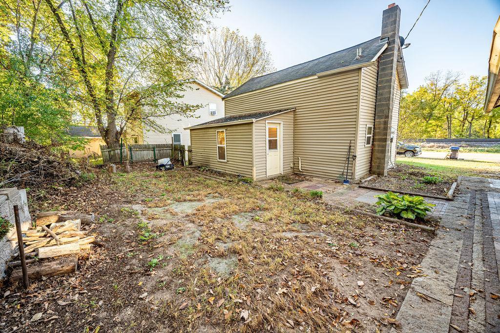main property photo 12