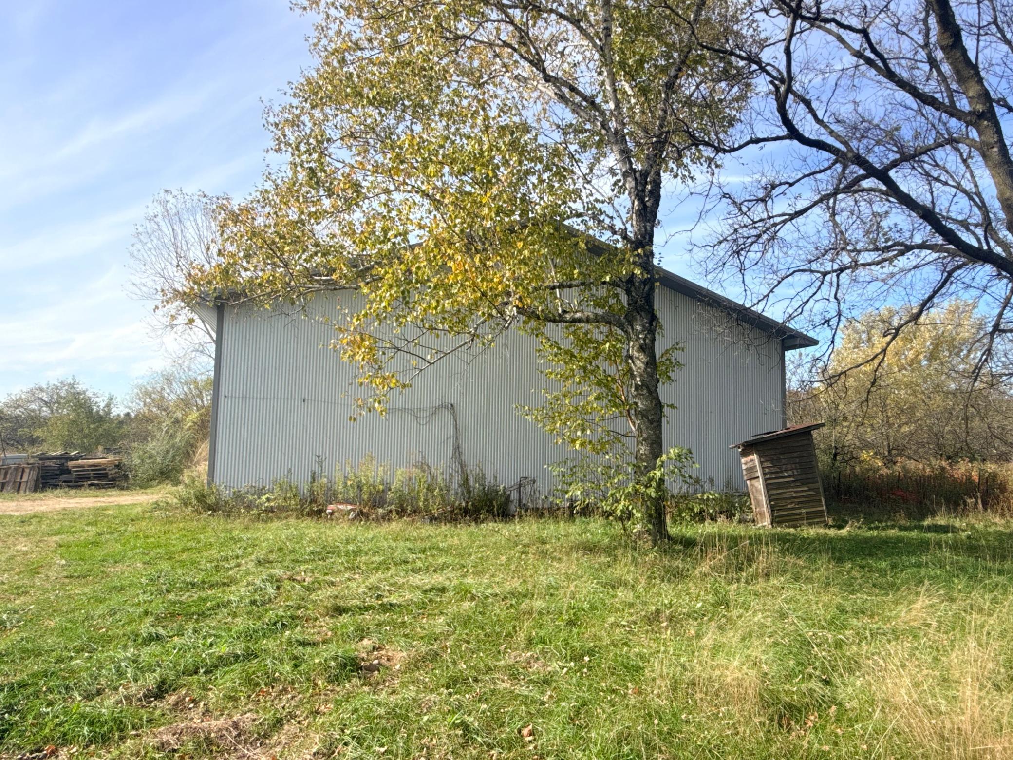 main property photo 11