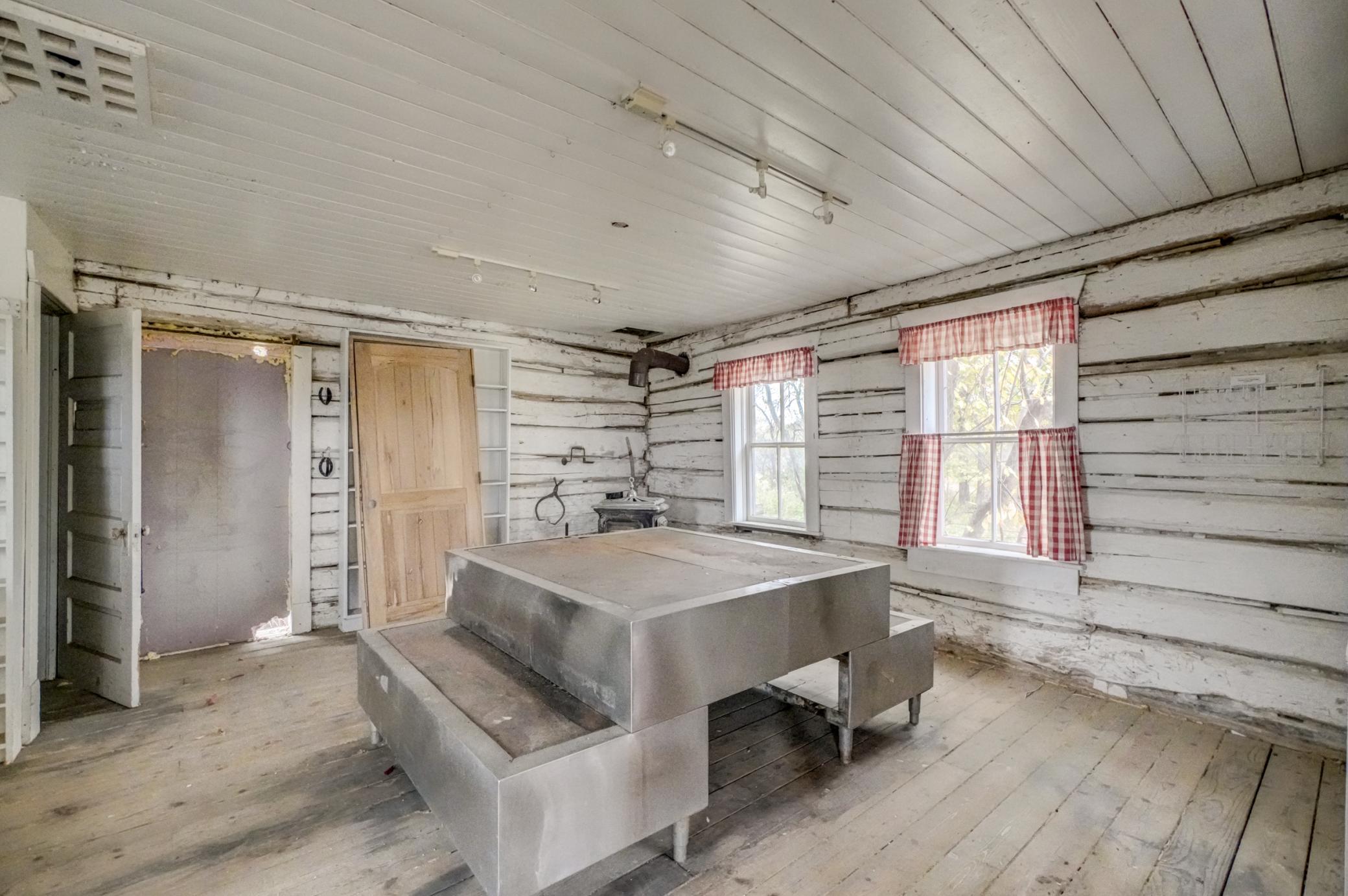 main property photo 22