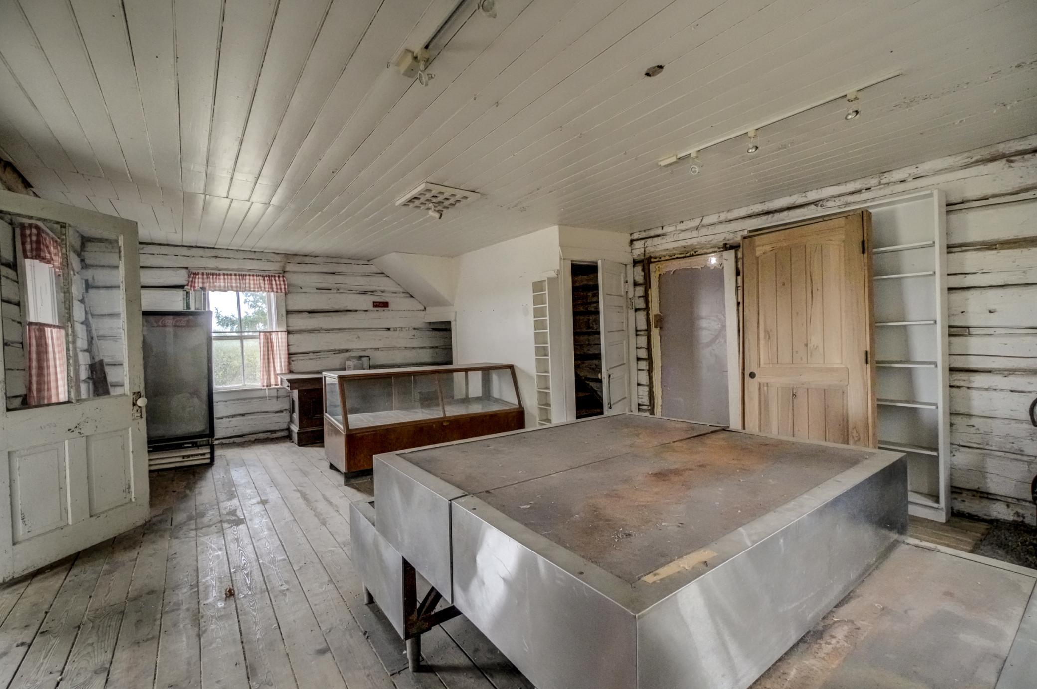 main property photo 23