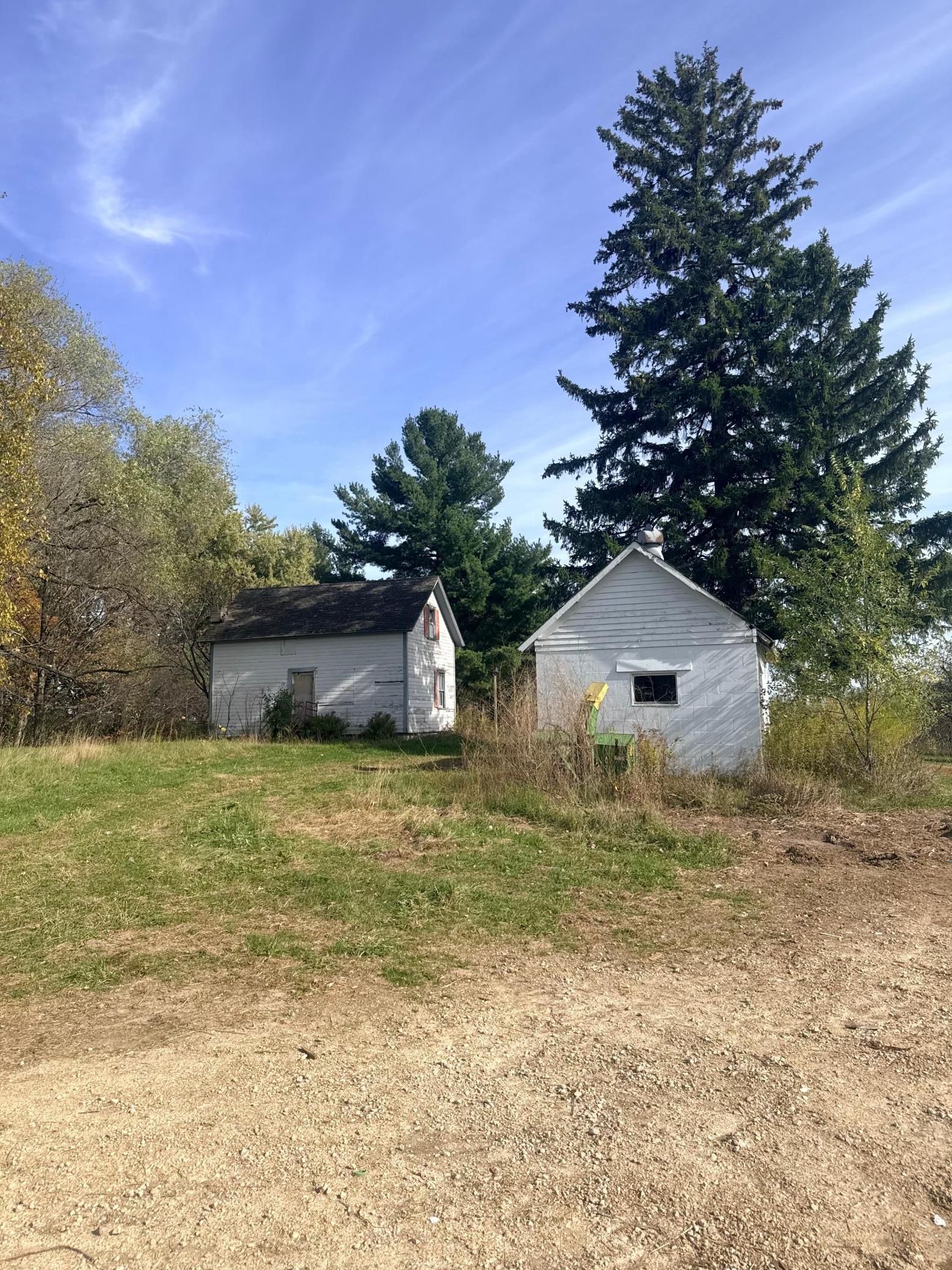 main property photo 25