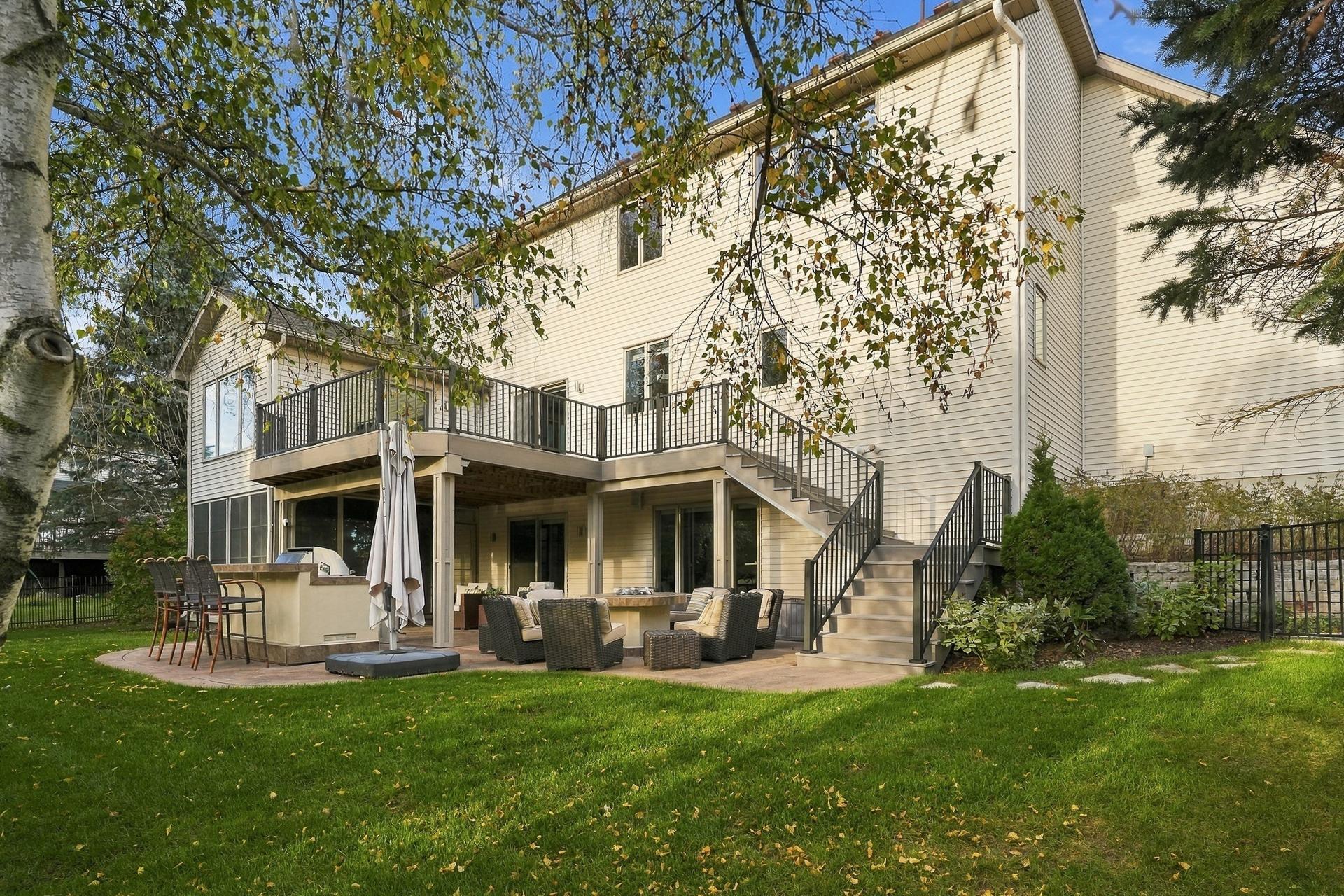main property photo 12