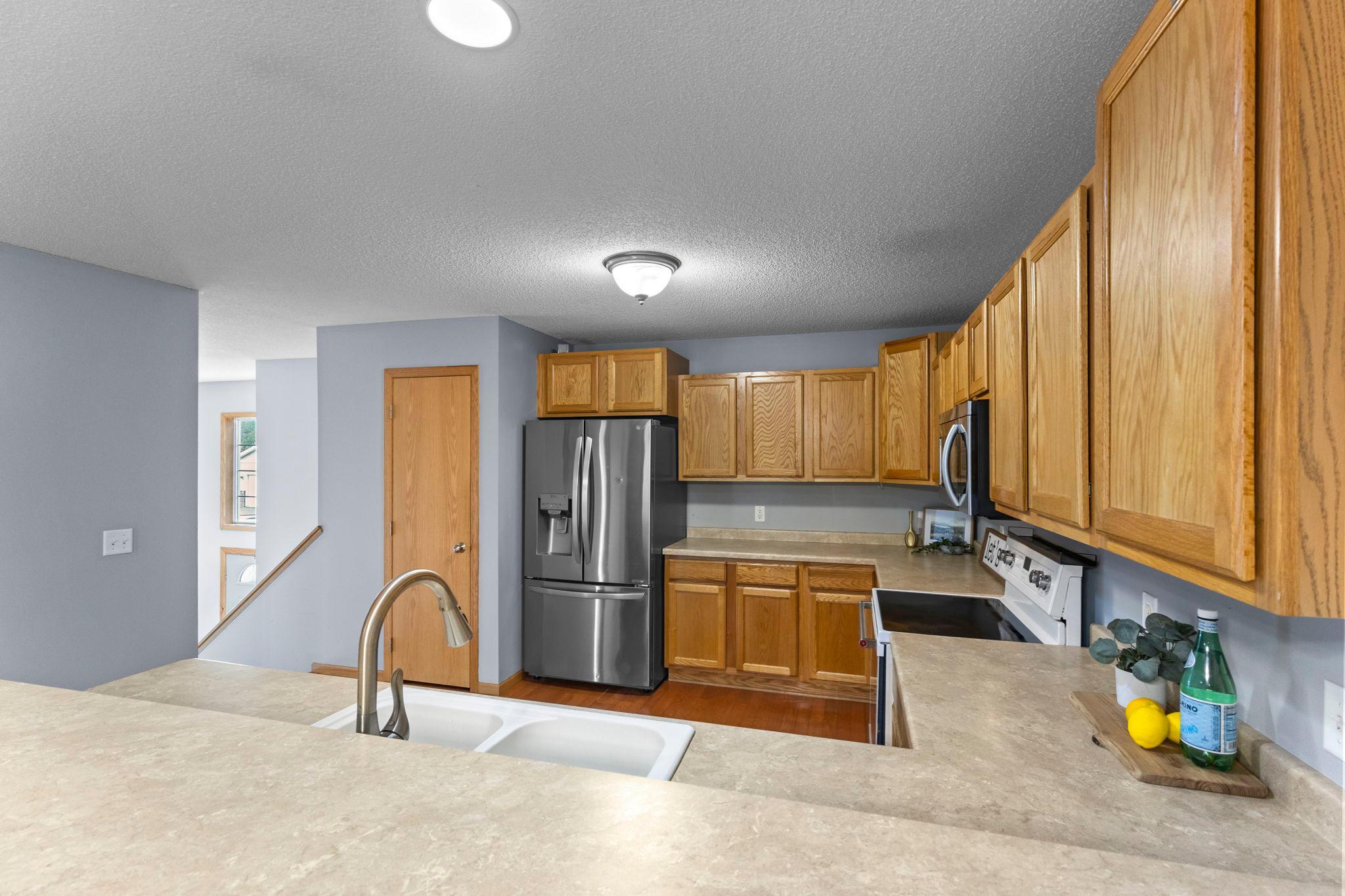 main property photo 16