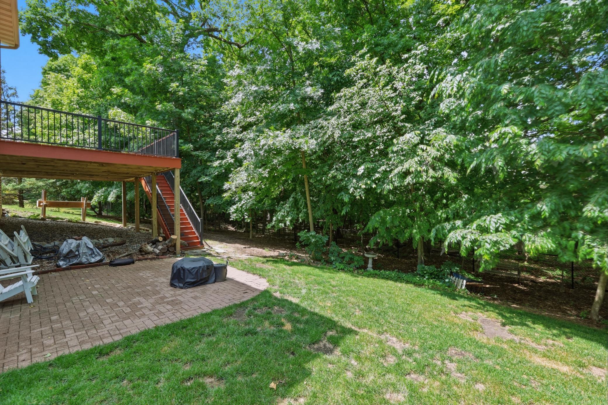 main property photo 34