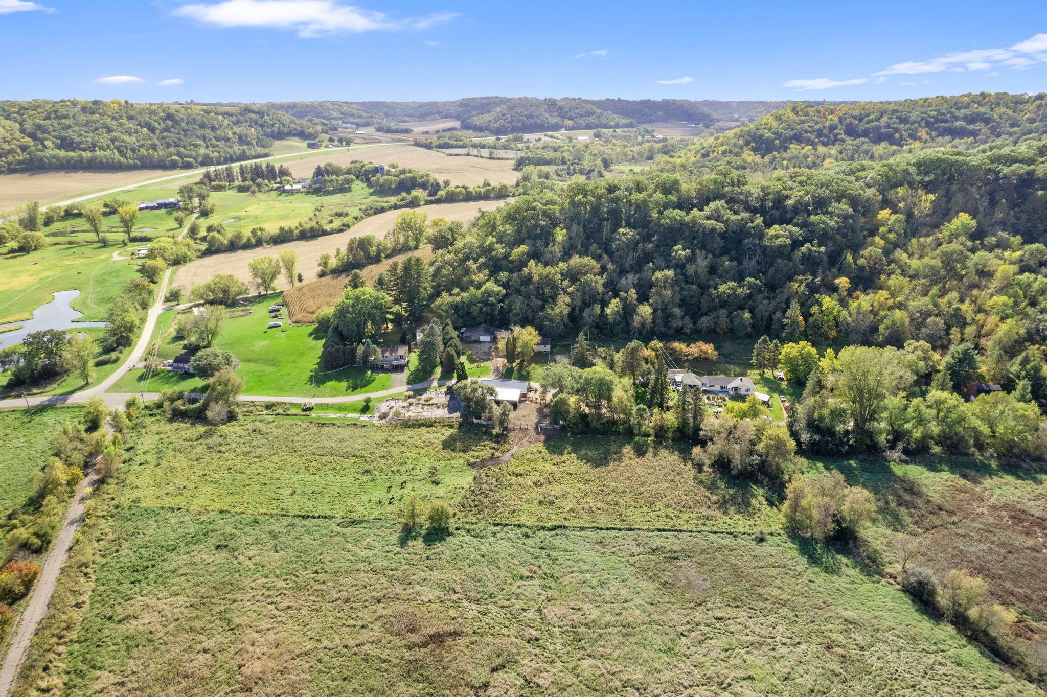 main property photo 4