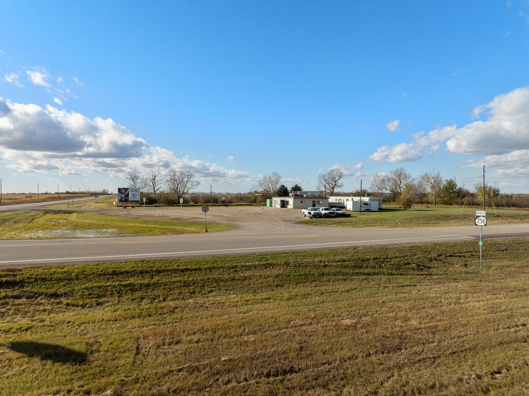 main property photo 11