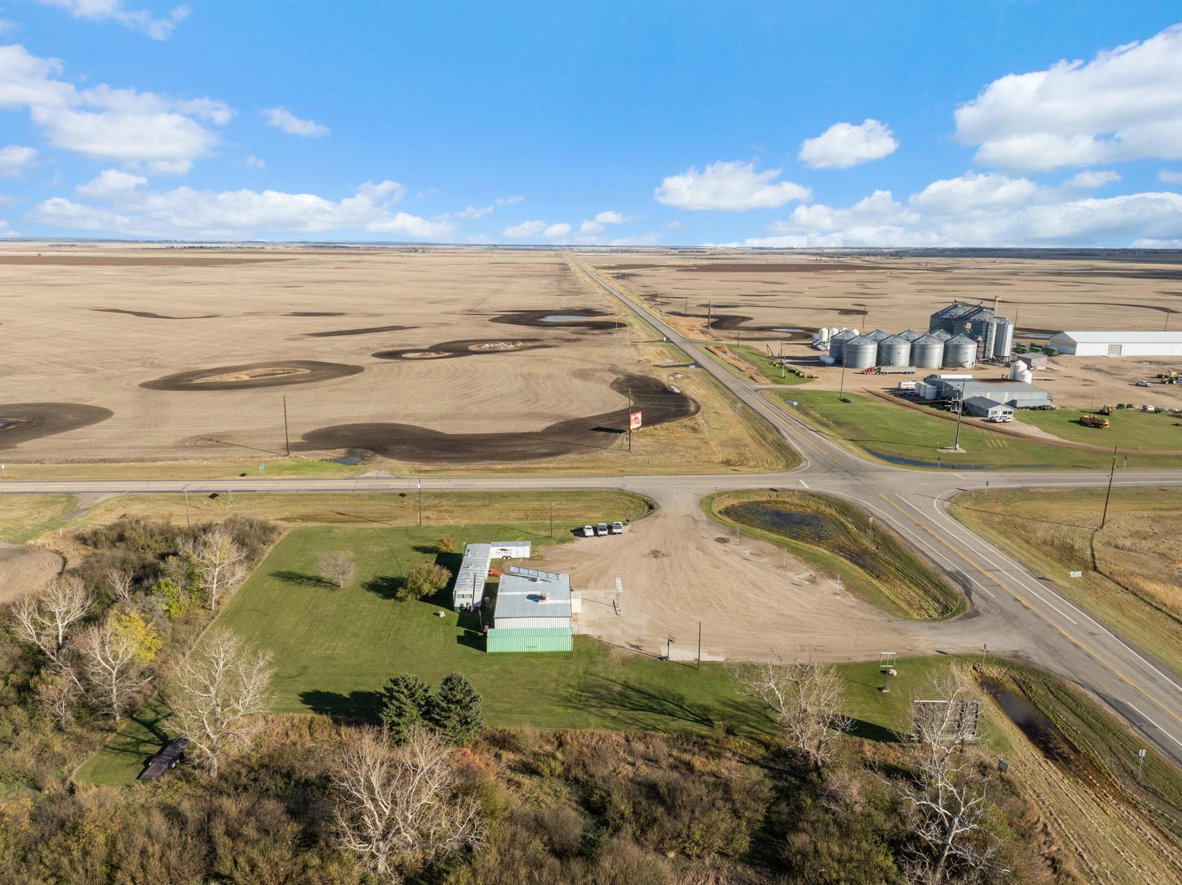 main property photo 18