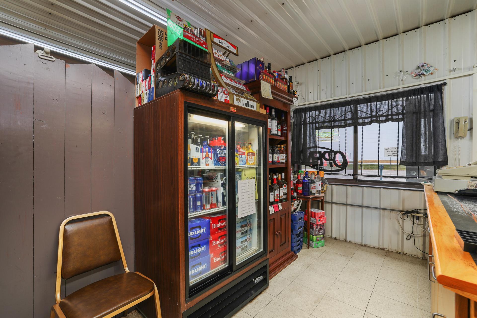 main property photo 22