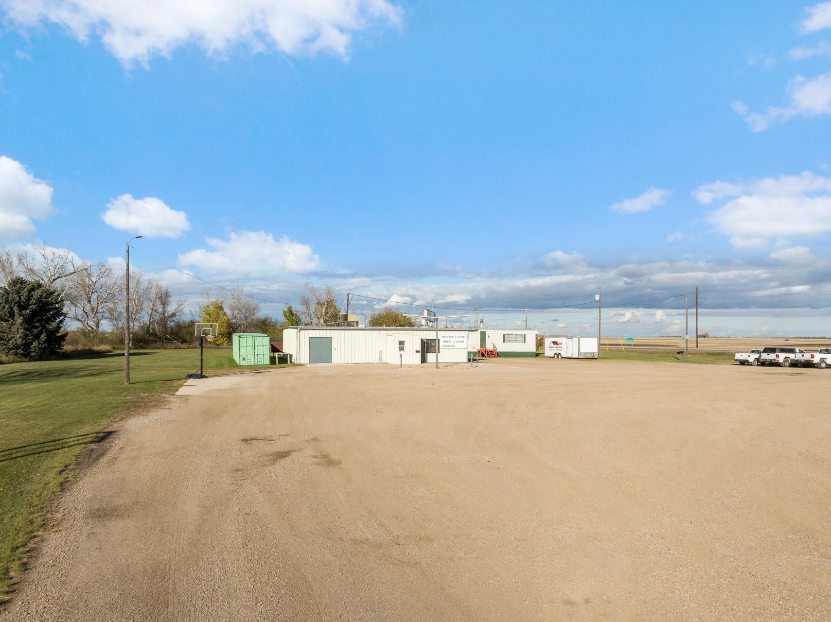 main property photo 6