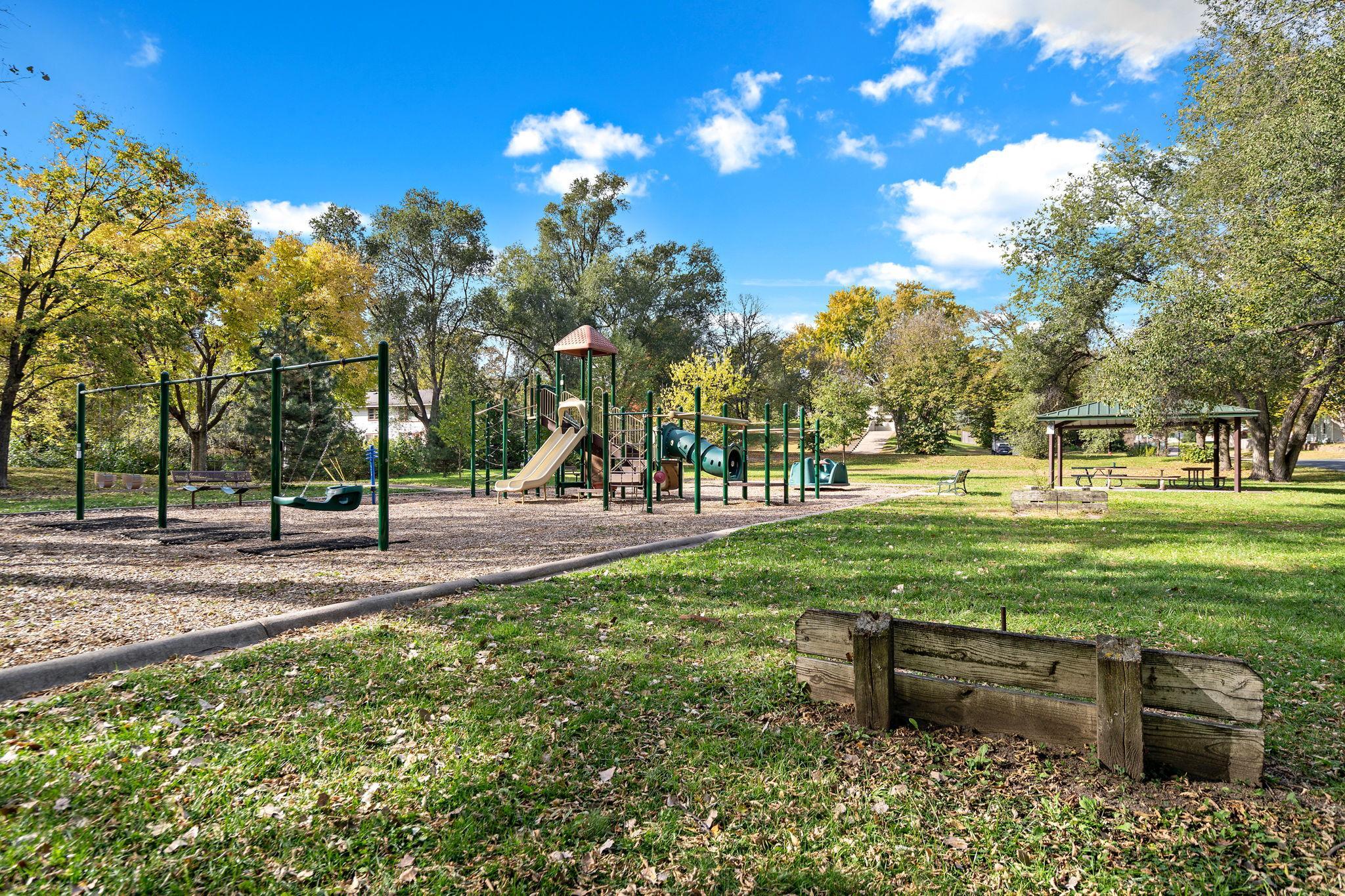 main property photo 16