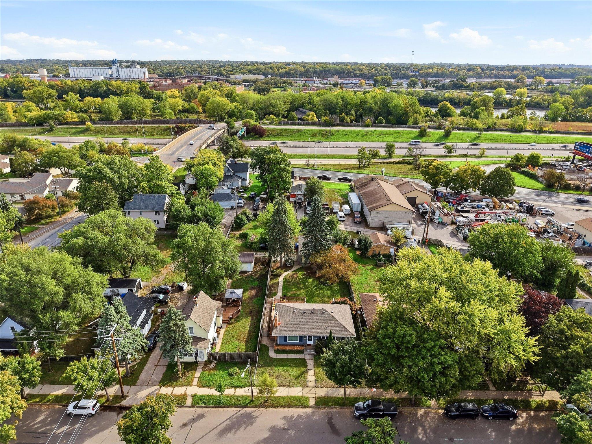 main property photo 51