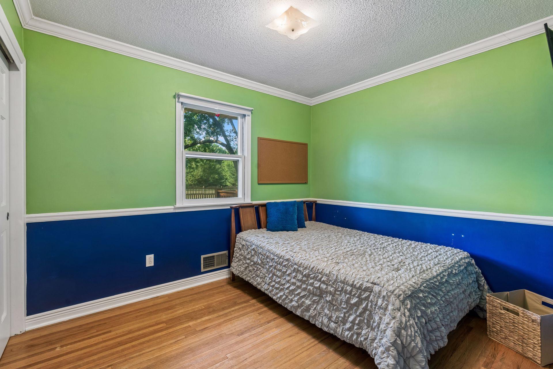 main property photo 18