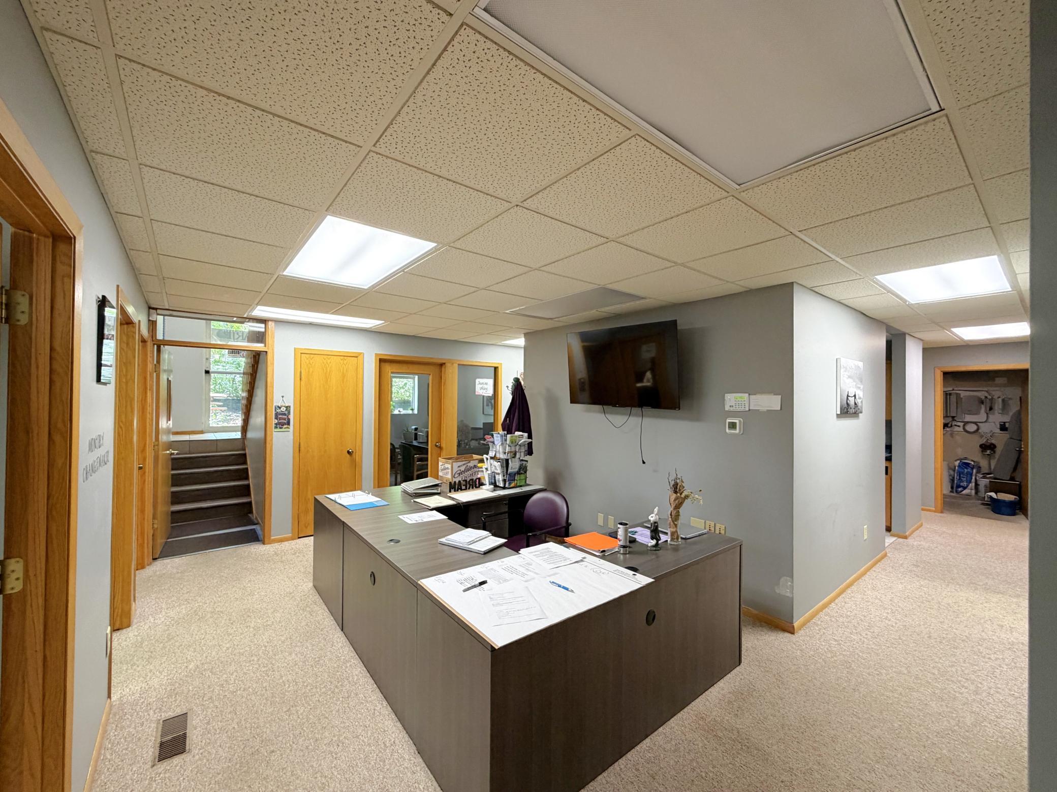 main property photo 15