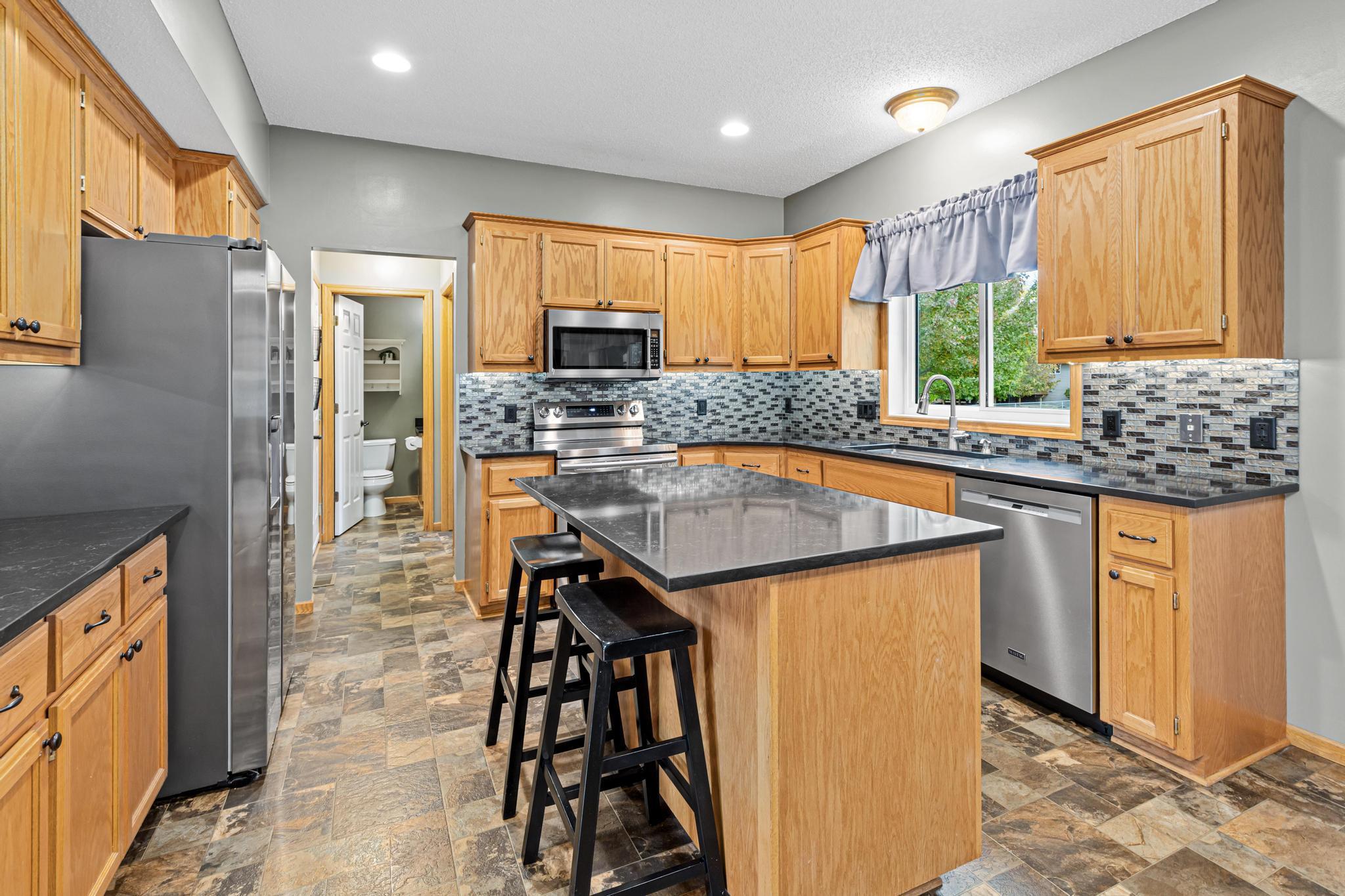 main property photo 15