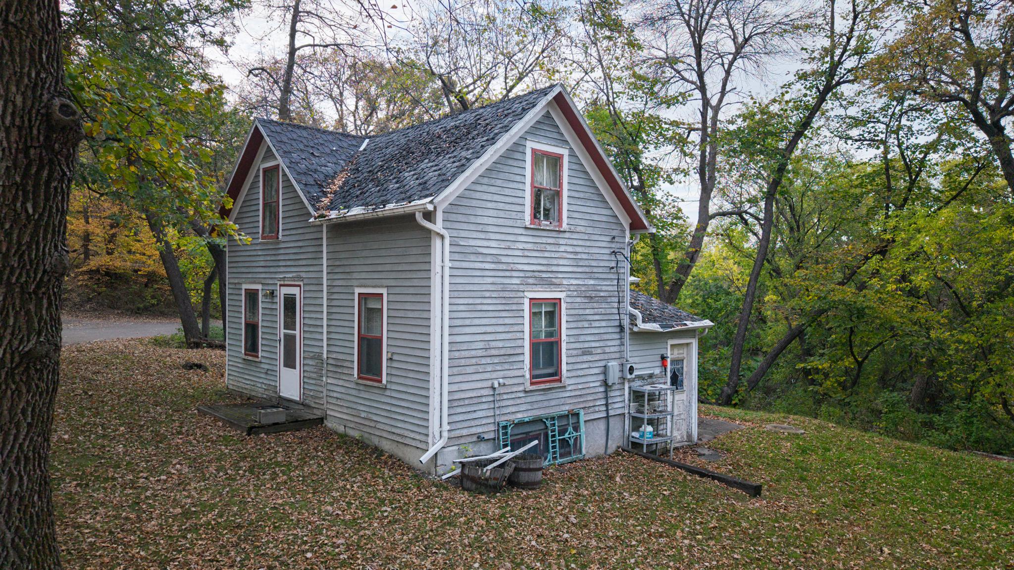 main property photo 18
