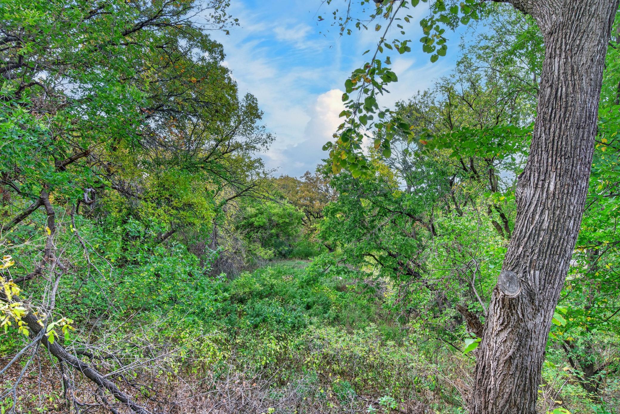 main property photo 20