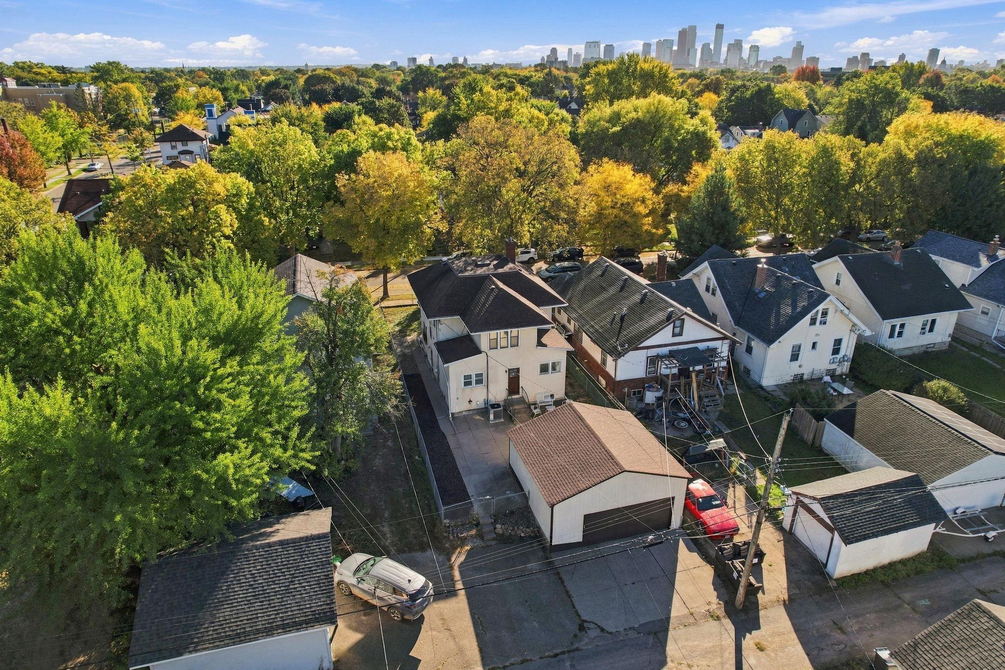 main property photo 40