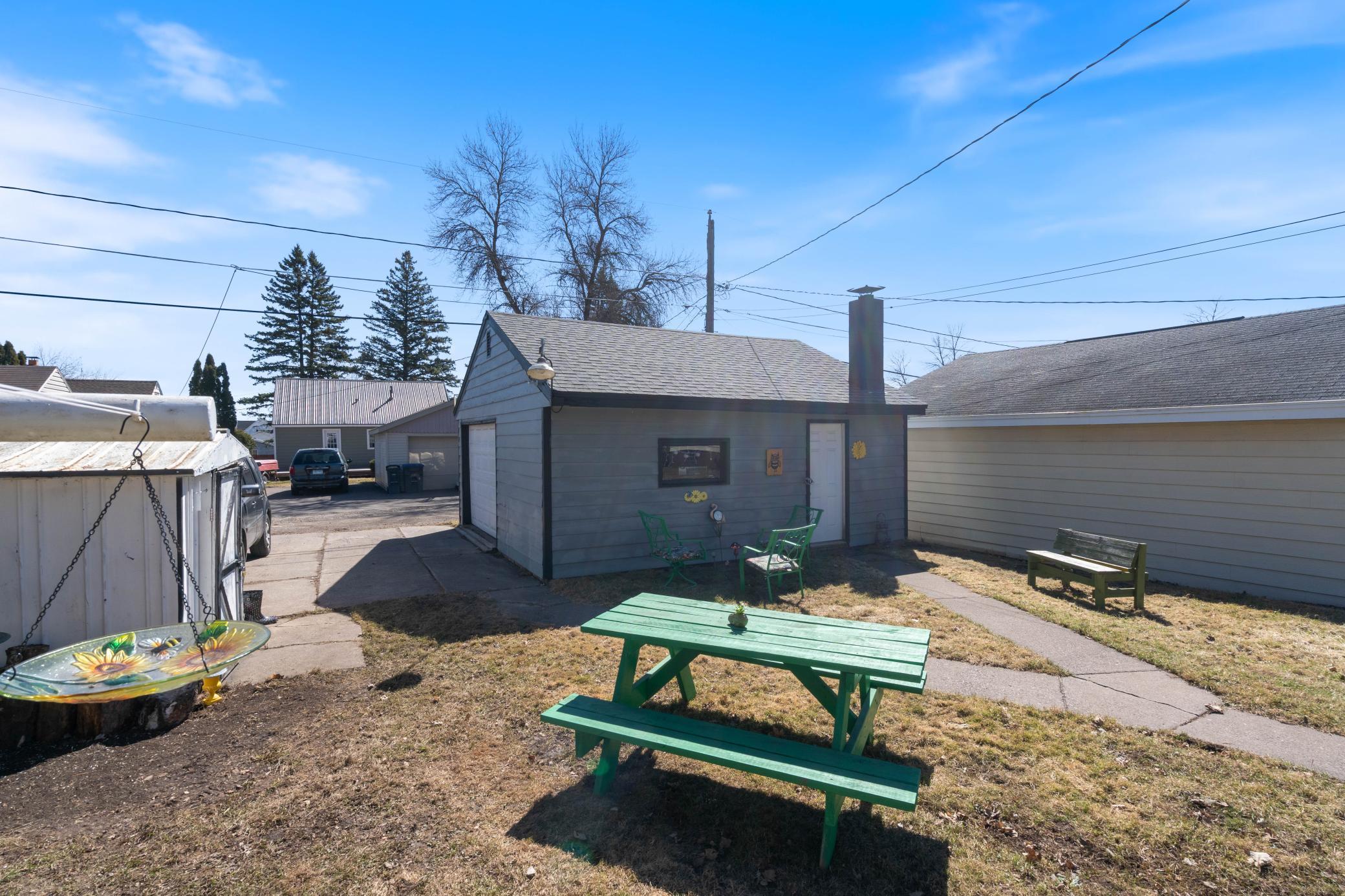 main property photo 22
