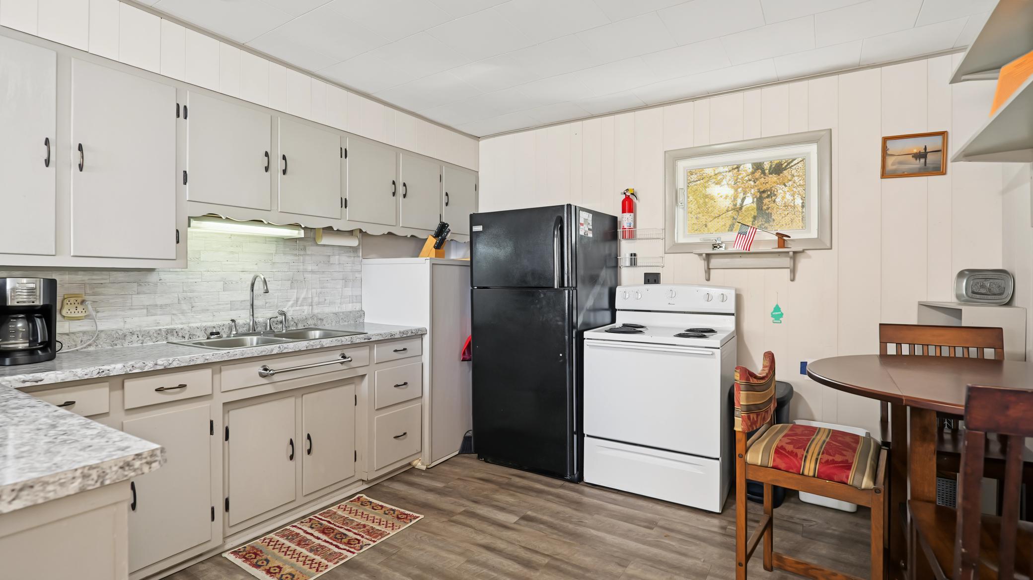main property photo 59