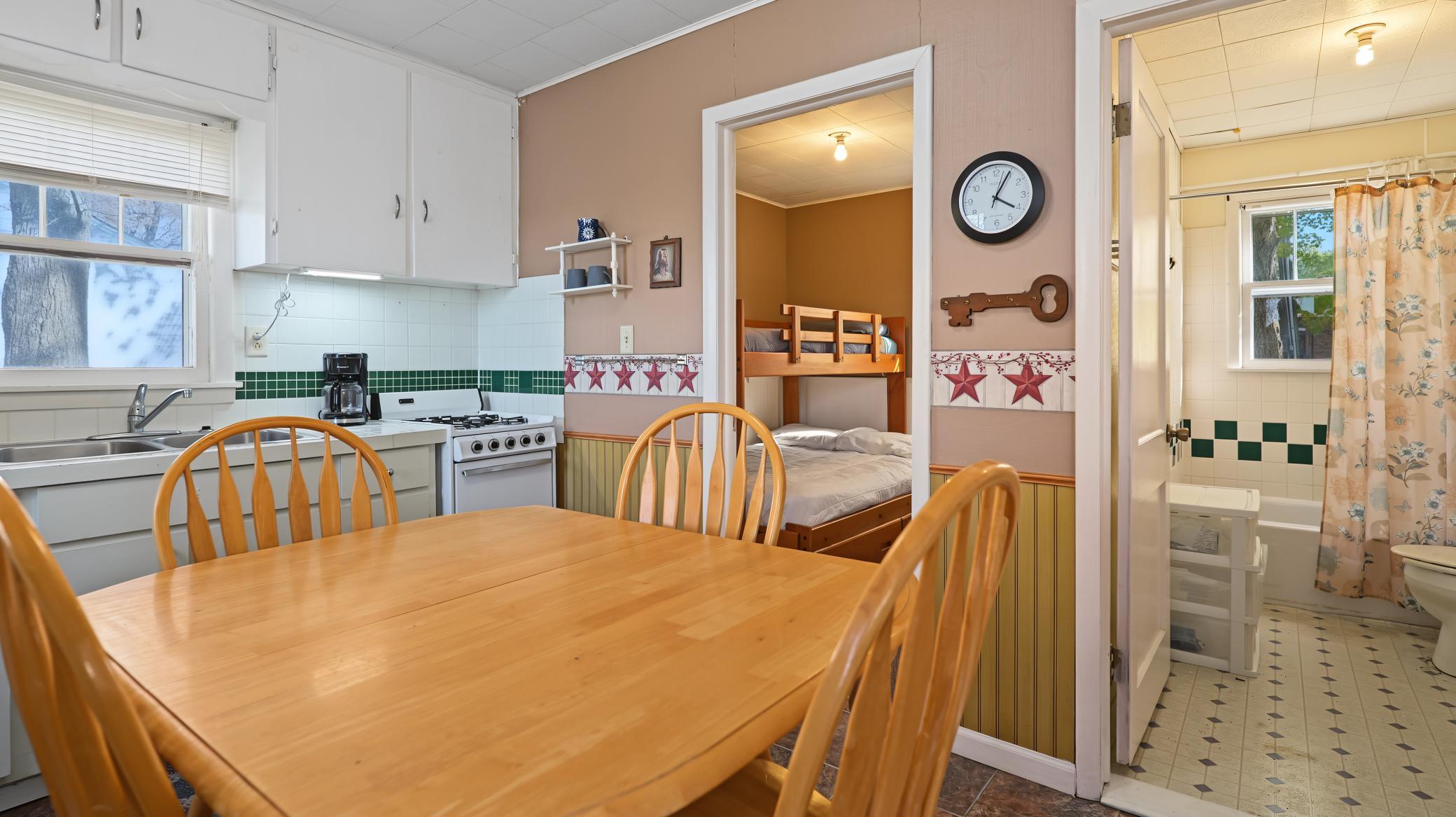 main property photo 79