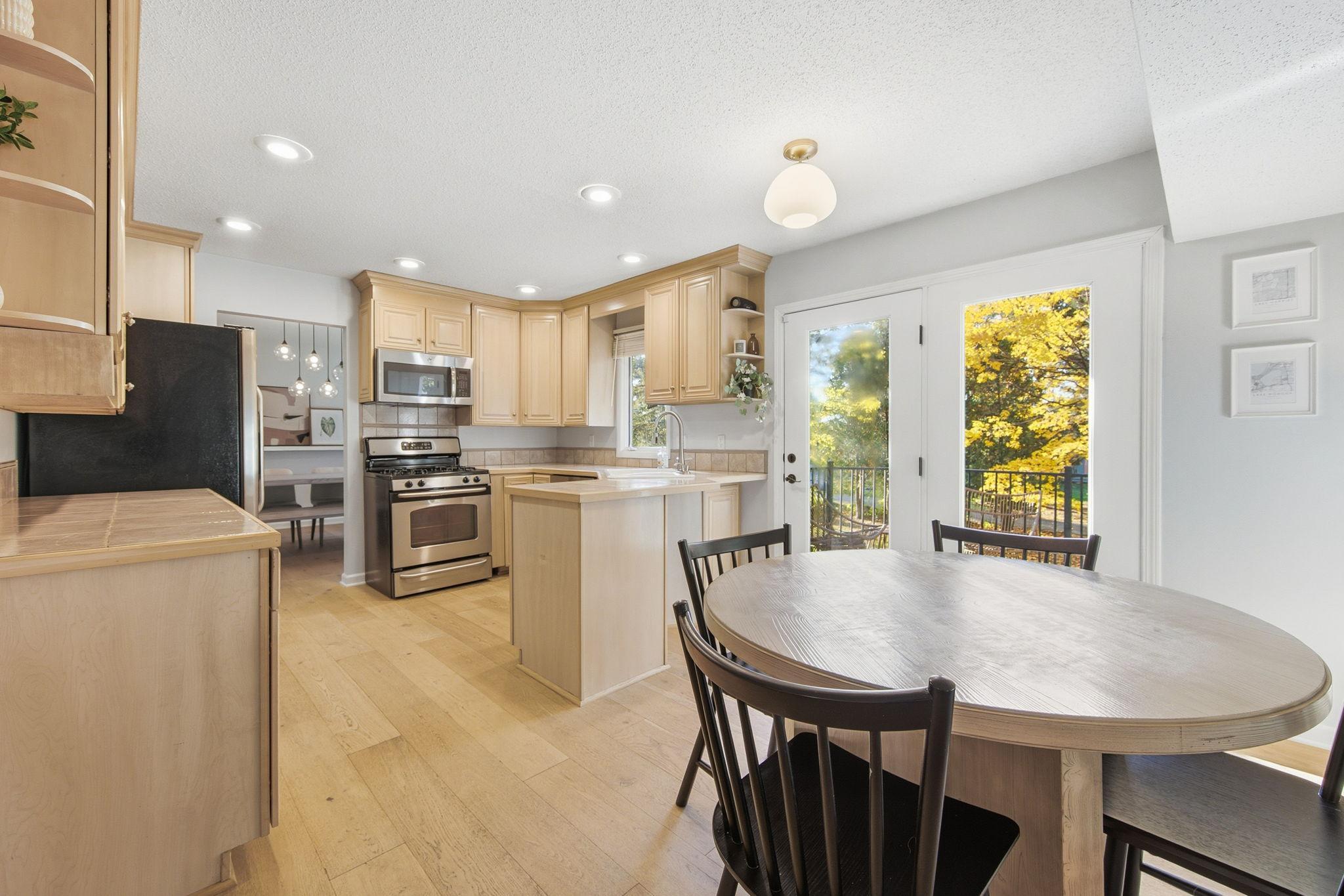 main property photo 12