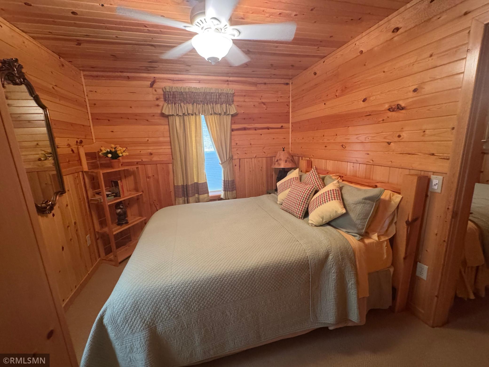 main property photo 37