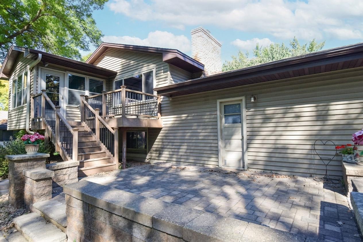 main property photo 11