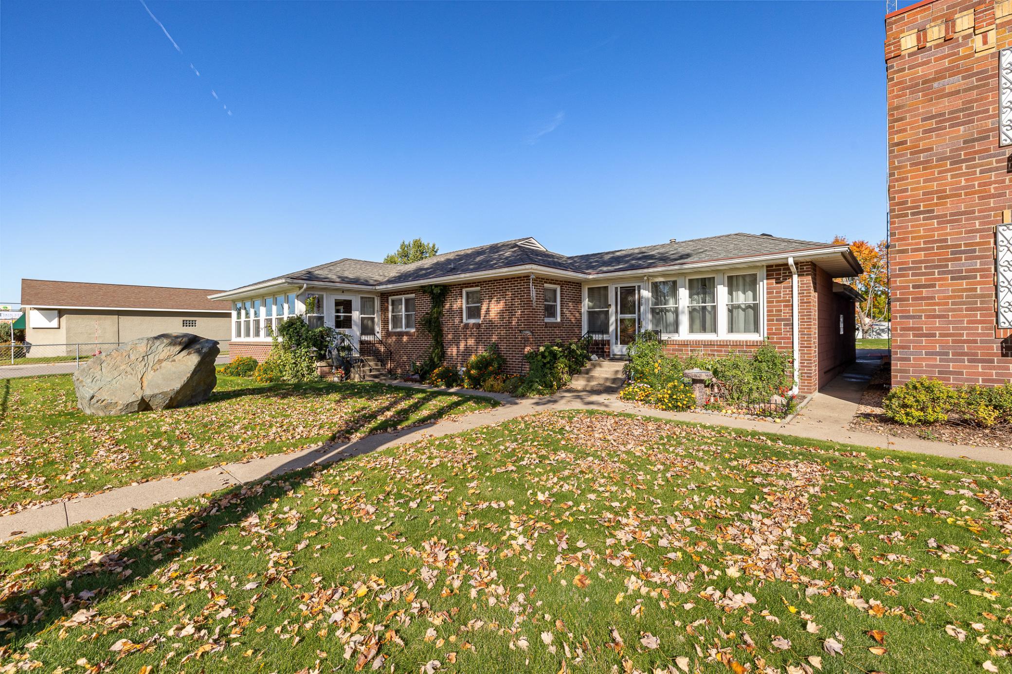 main property photo 22