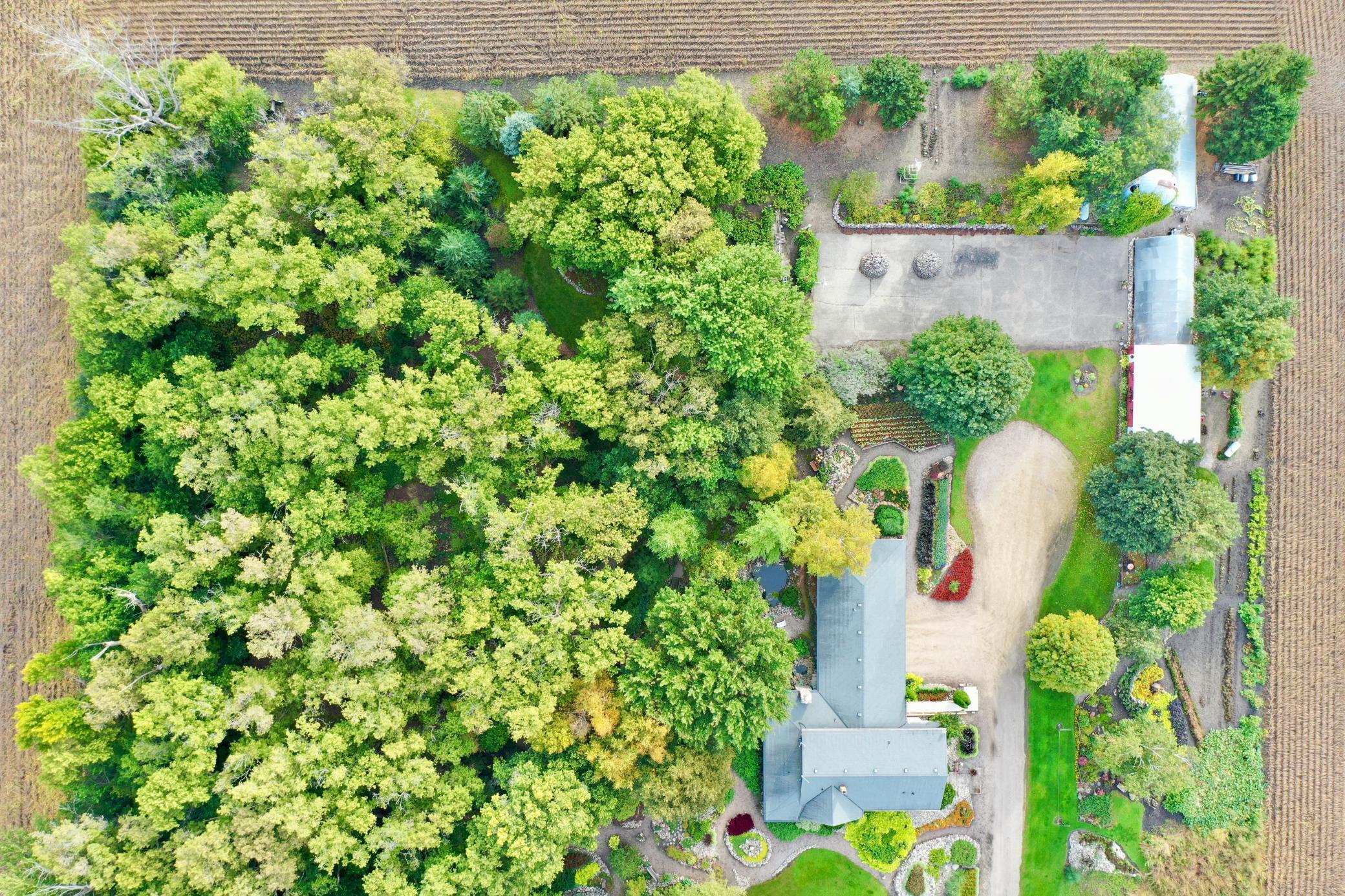 main property photo 59