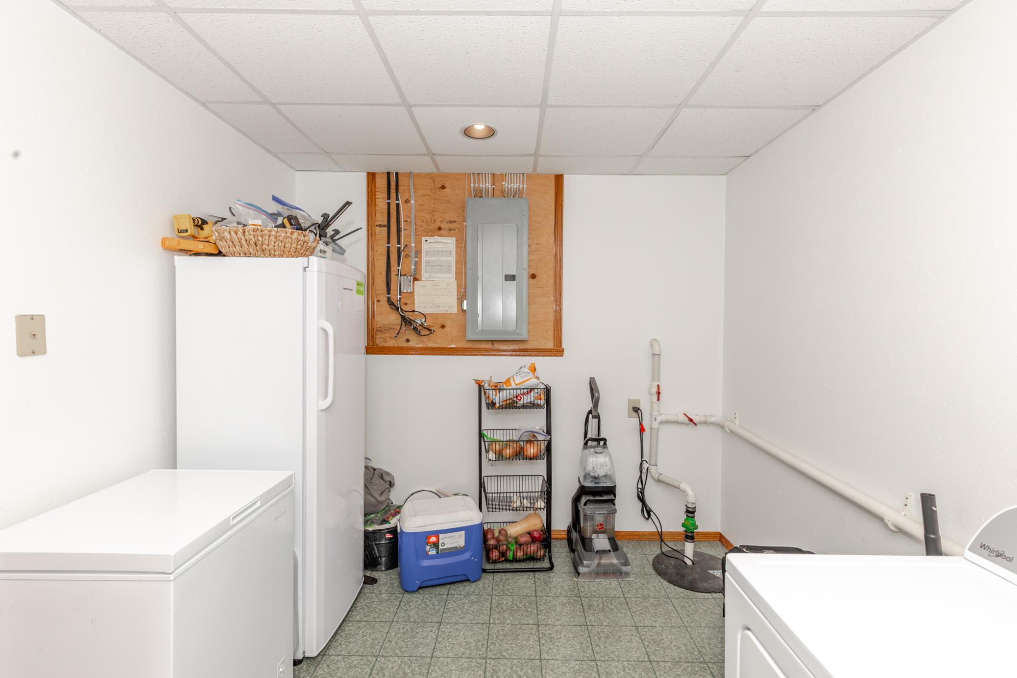 main property photo 31