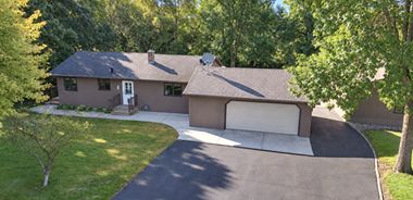 image of property with 3 Bed | 2 Bath | 1,660 Sqft
